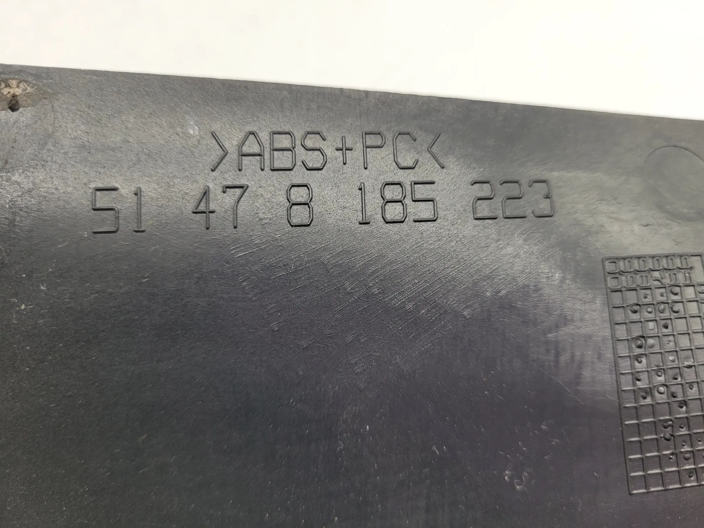 BMW 5er Touring E39 Verkleidung Kofferraum Links 51.47-8185223 Original