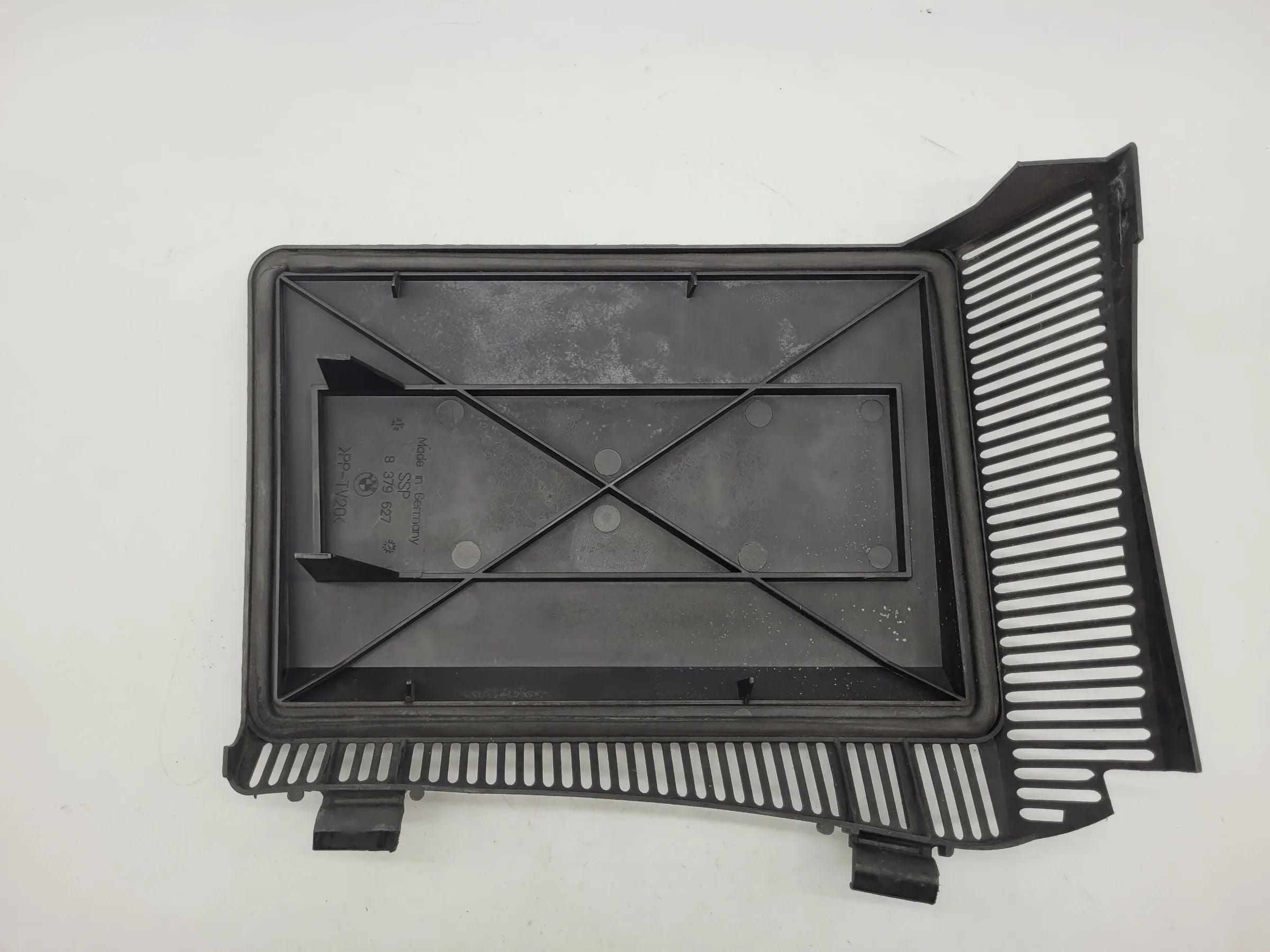 BMW 5er Touring E39 Pollenfilter Gehäuse Deckel Links 64.31-8379627 Original