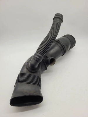 BMW 5er Touring E39 Ansaugrohr Ladeluftschlauch 7786221 Original