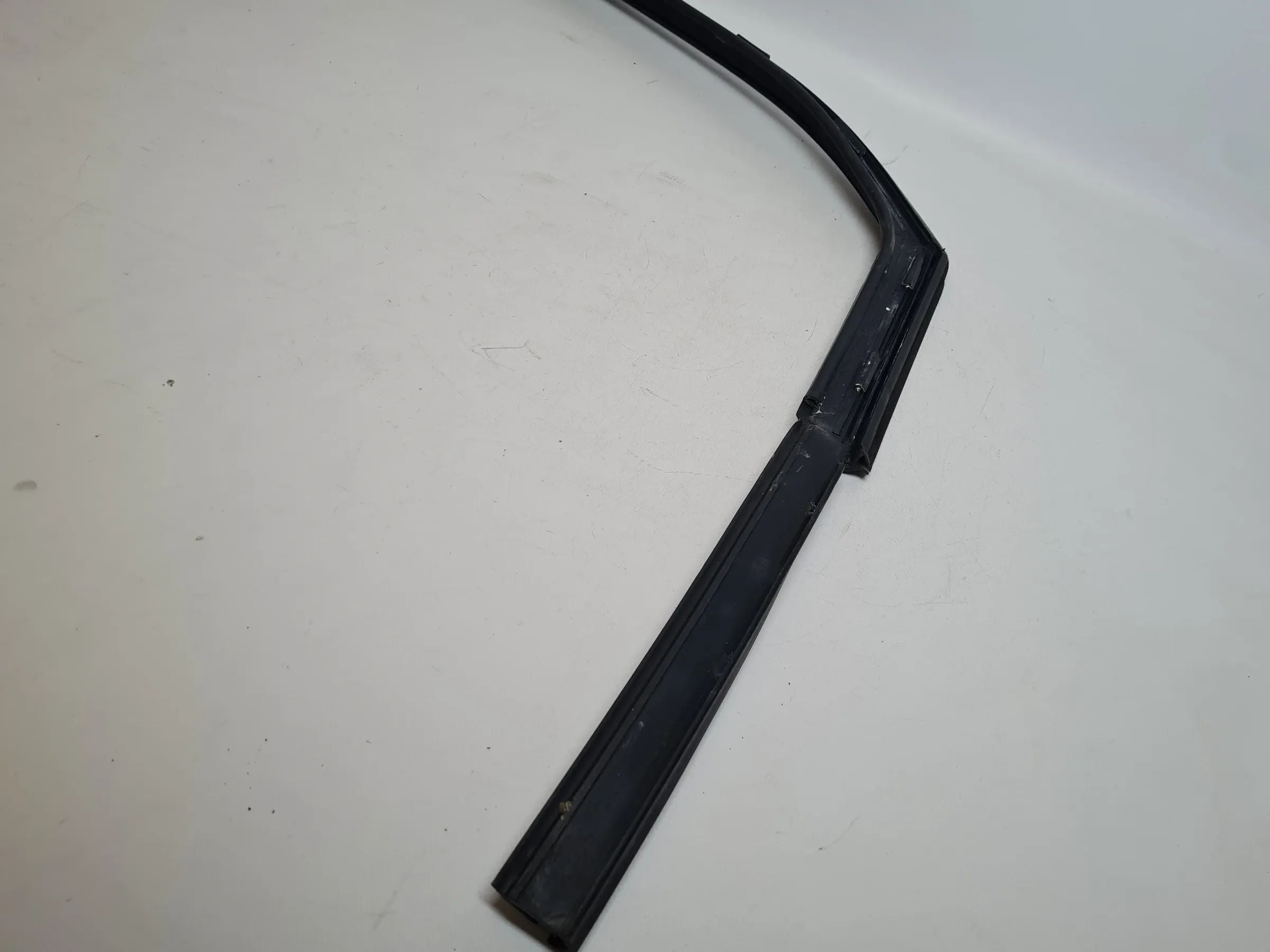 Seat Ibiza IV (6J5/6P1) Fensterführung Leiste Vorne Links 6J4837431FD