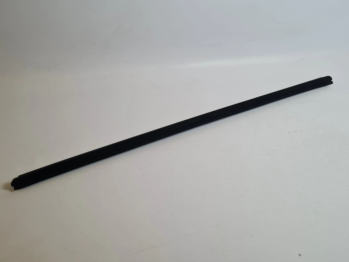 Original Seat Ibiza IV (6J5/6P1) Fensterschachtabdichtung L/R Vorne 6J4839471