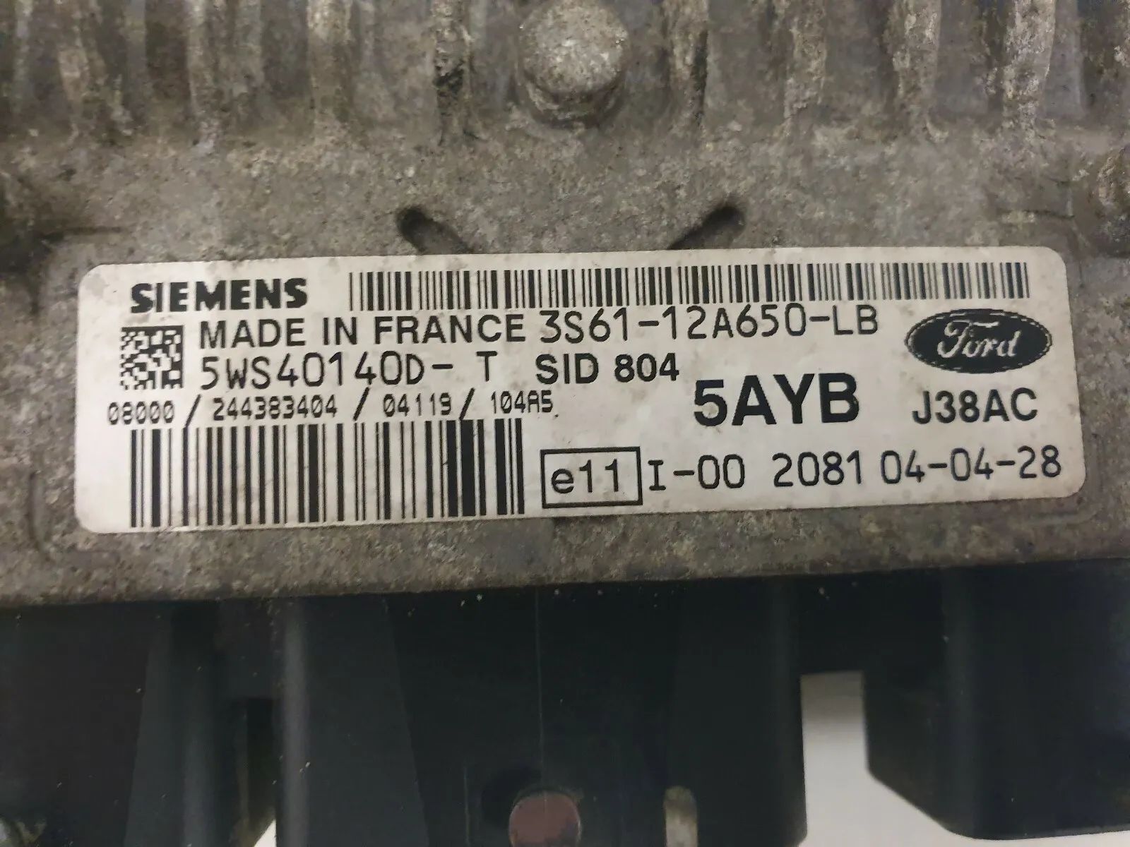 Ford Fiesta engine control unit 3S6112A650LB SIEMENS 5WS40140DT SID804 K4 