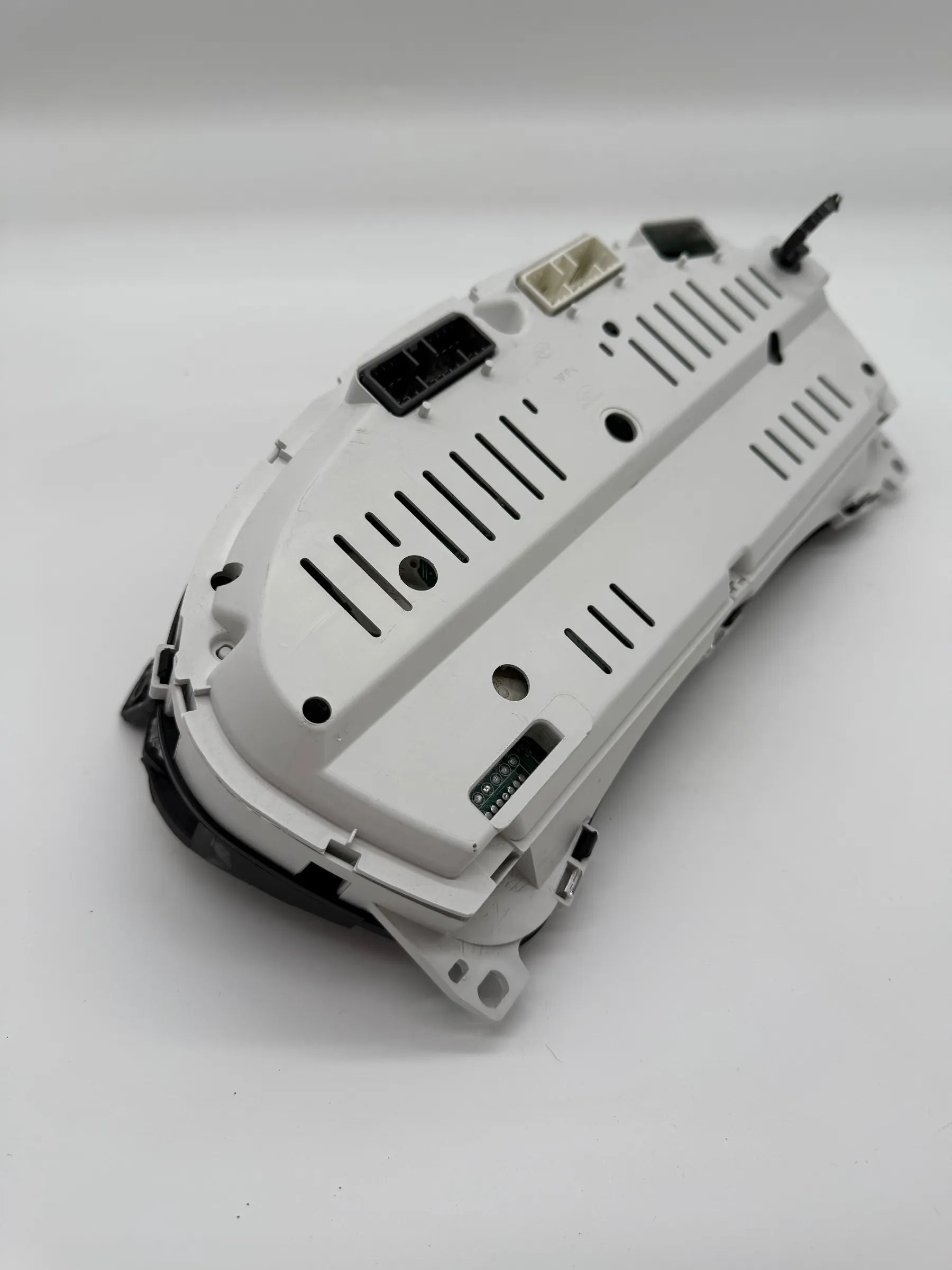 11001-003100H Armaturenbrett Tachometer HYUNDAI Tucson 2.0 D 4X4 103KW 6M