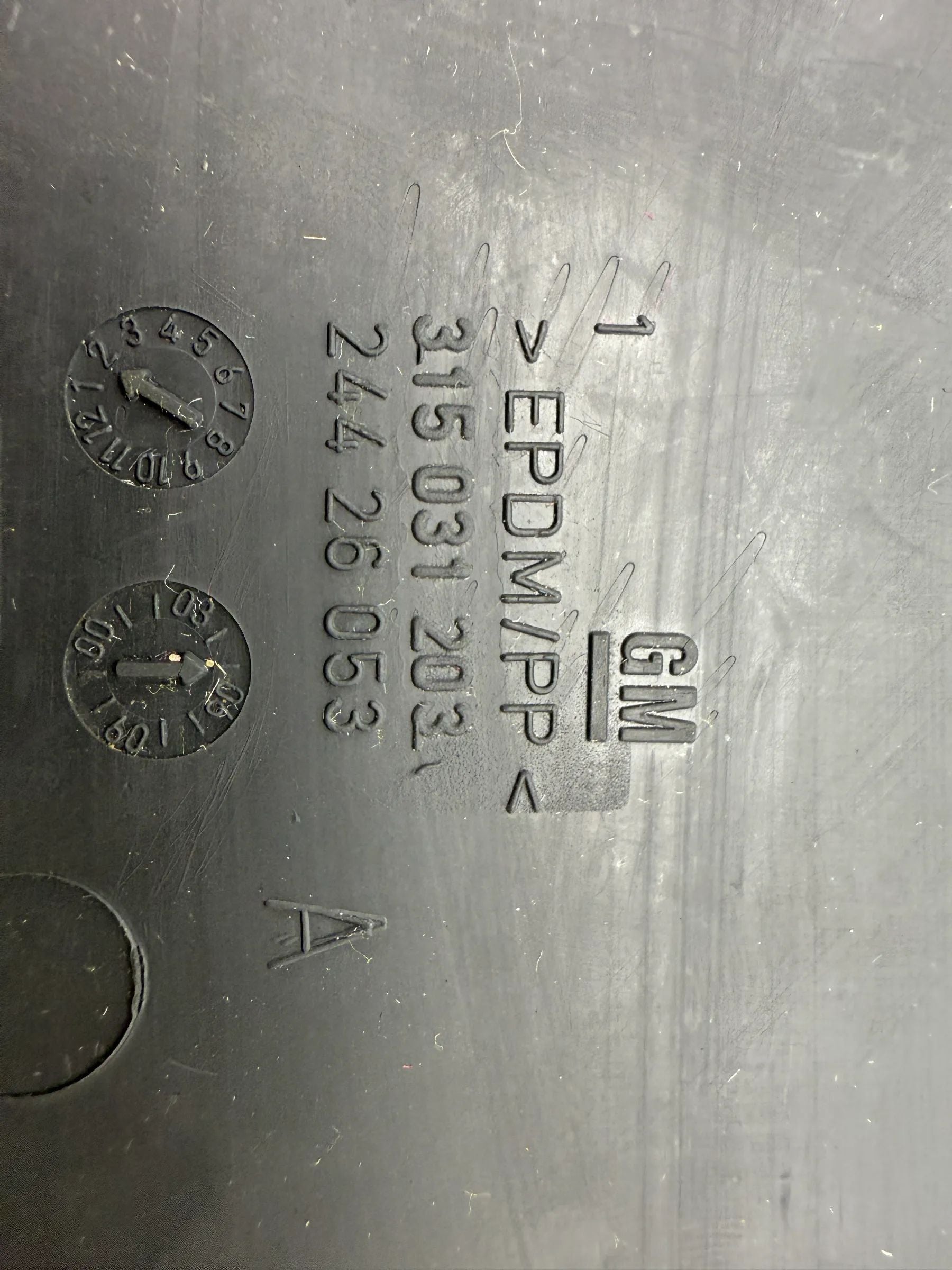 Original Opel Vectra C / Signum (Z03/Z02) Ablagefach Matte 24426053 / 315031203