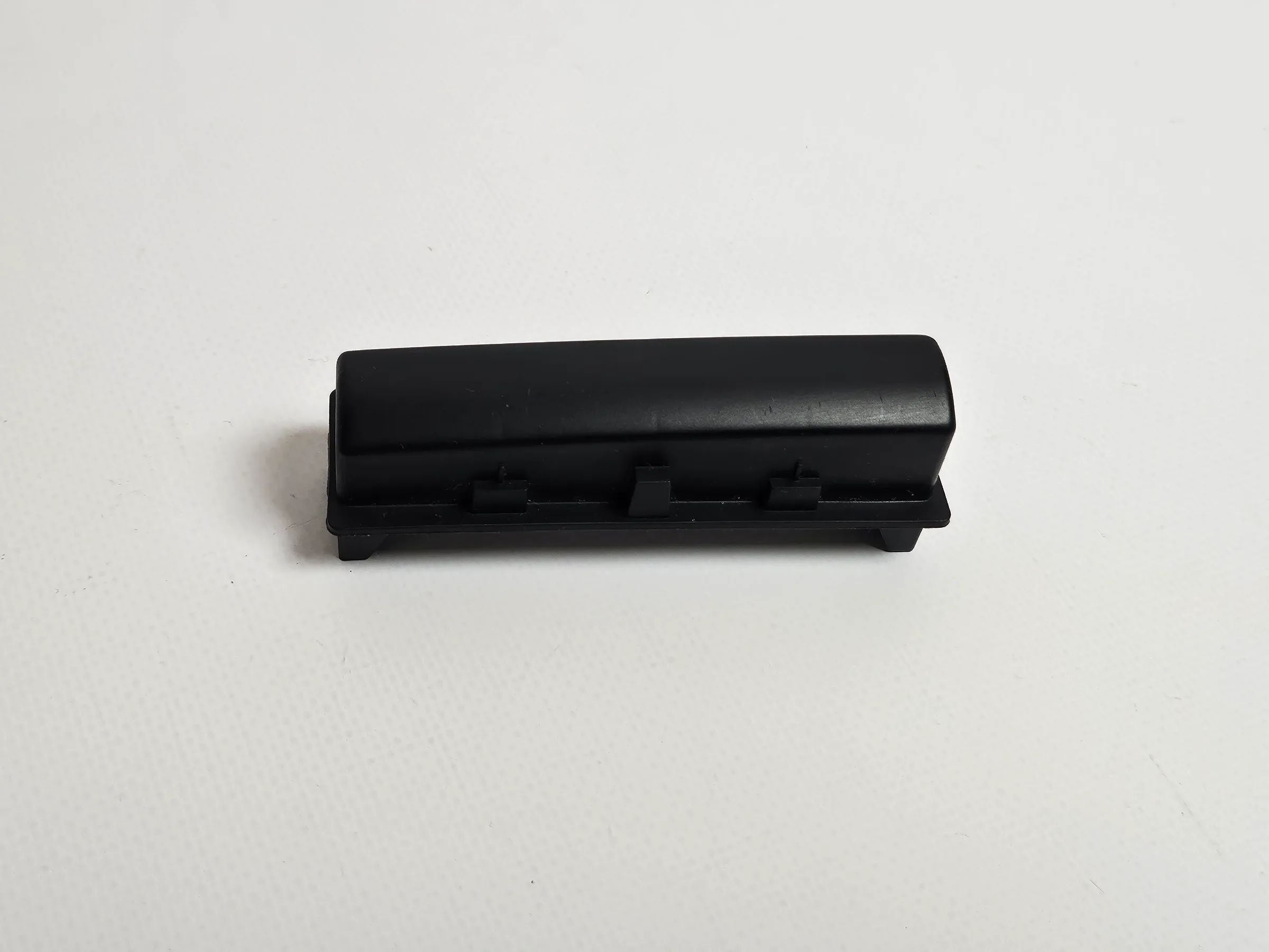 Oryginalna zaślepka ramki konsoli środkowej Seat Ibiza 6L 6L1857370