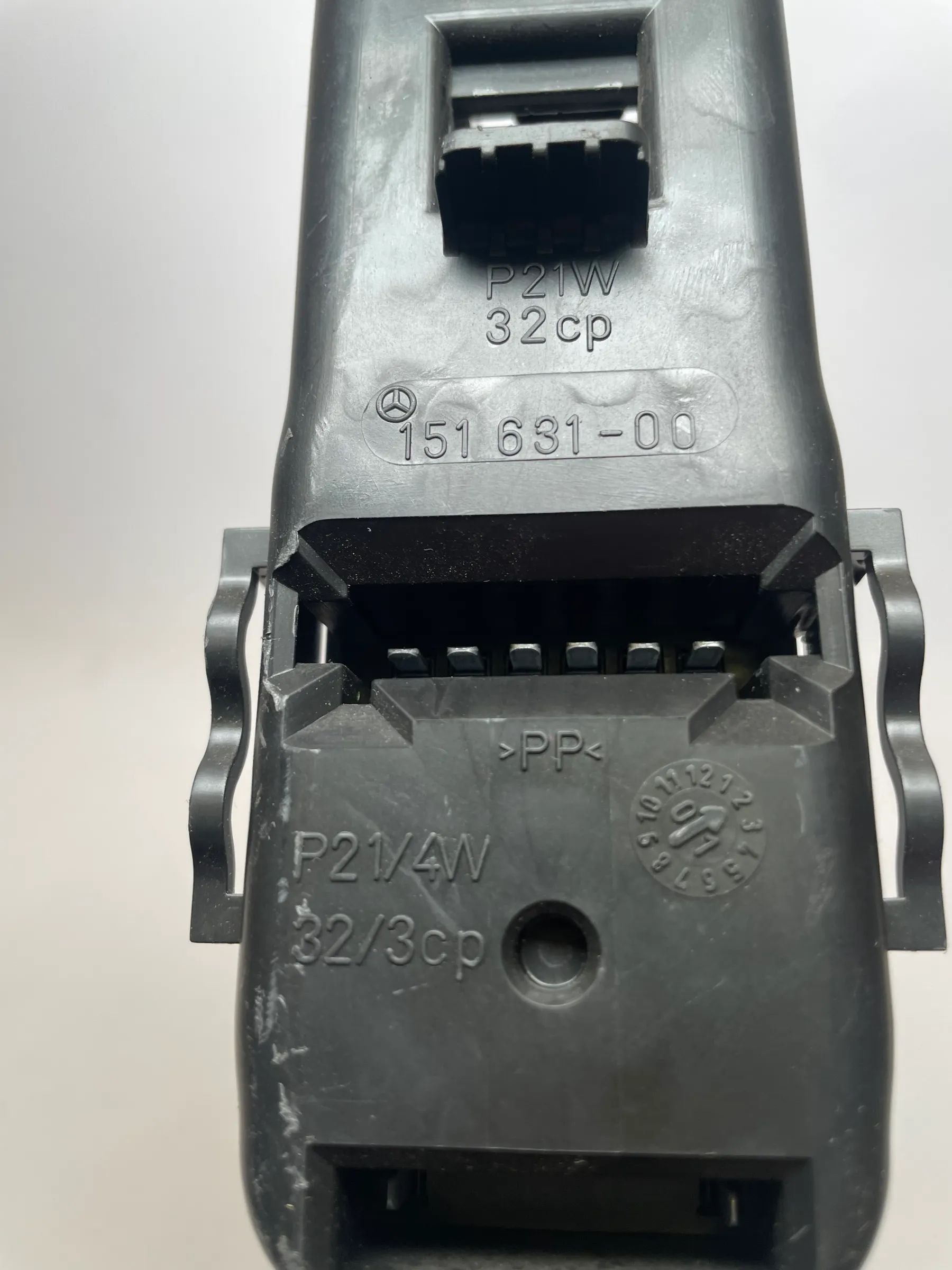 Original Mercedes C Coupe (W203) Lampenträger Links Hinten 15163300