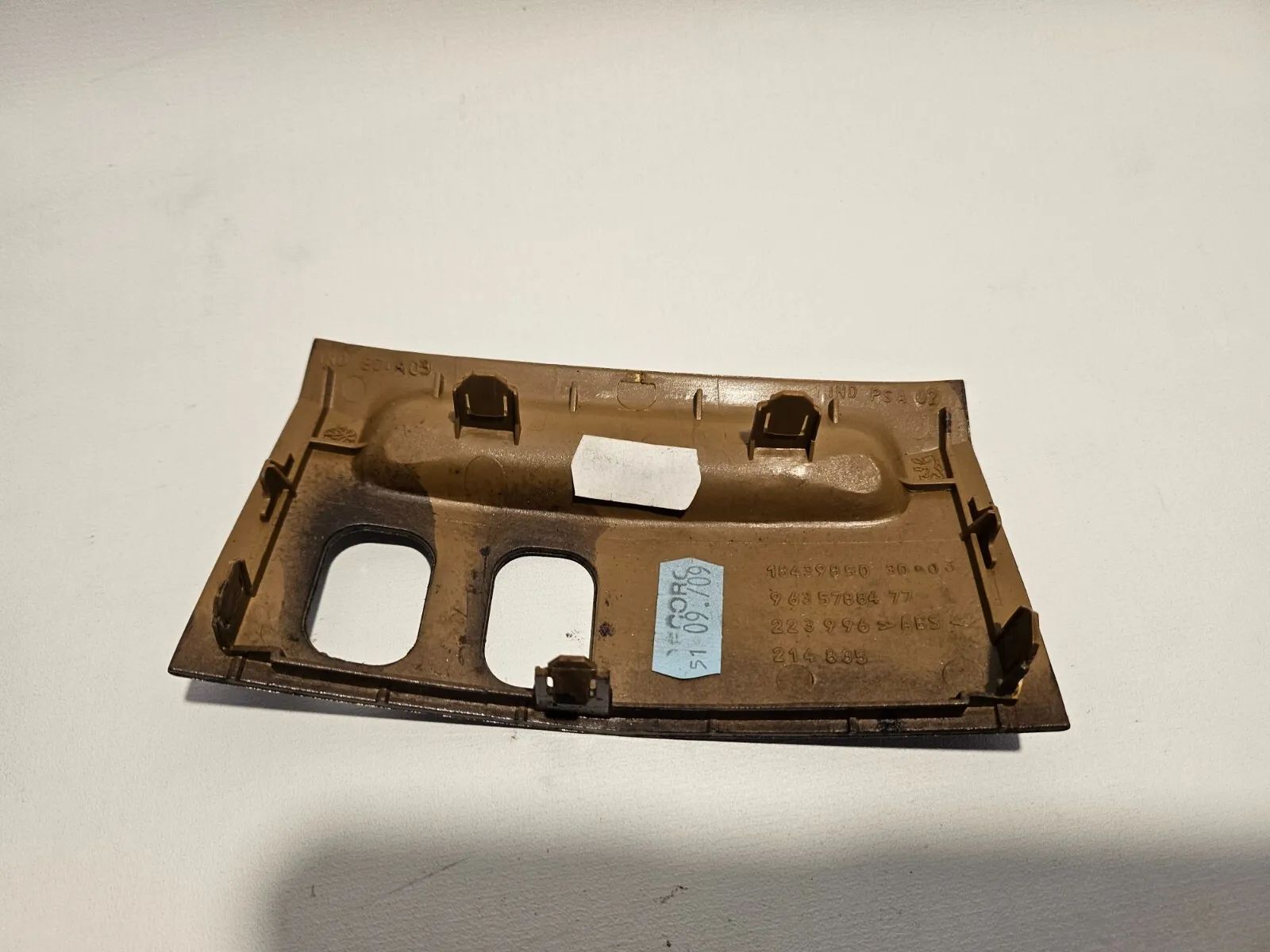 プジョー607 純正 内装部品 9635788477 18439850 DE1718384-00