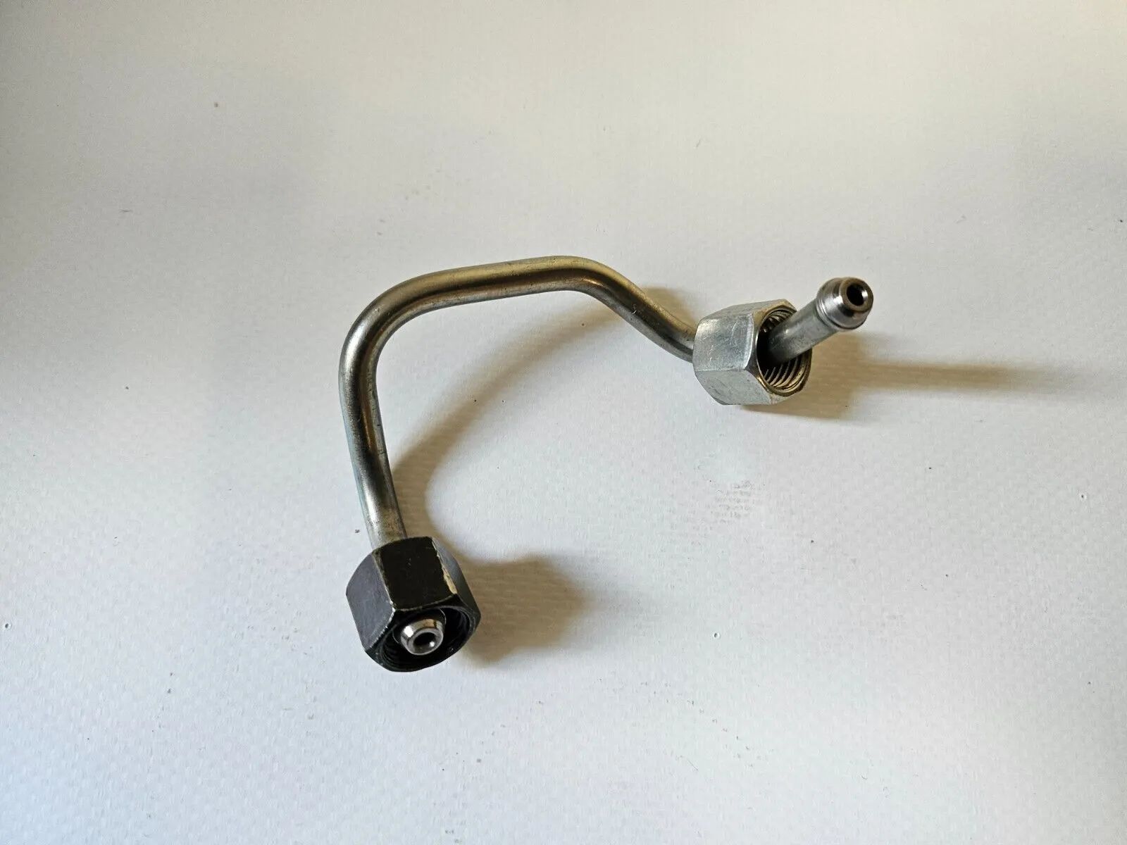 Original Volvo Motorcode D4204T9  2.0 D Einspritzleitung Dieselleitung 31303505
