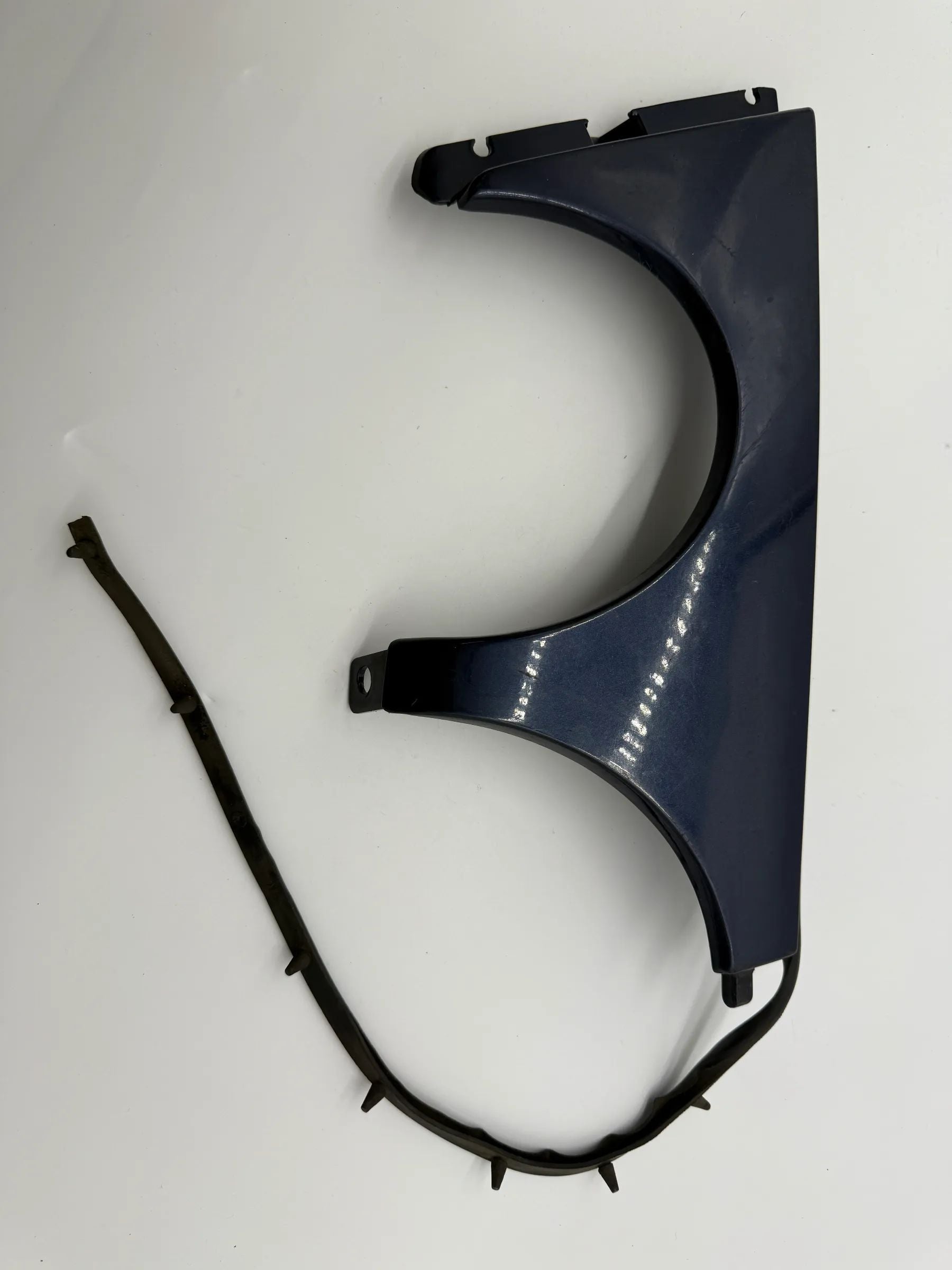 Original Mercedes- Benz E-Klasse Blende Scheinwerfer Rechts Blau A2108200212