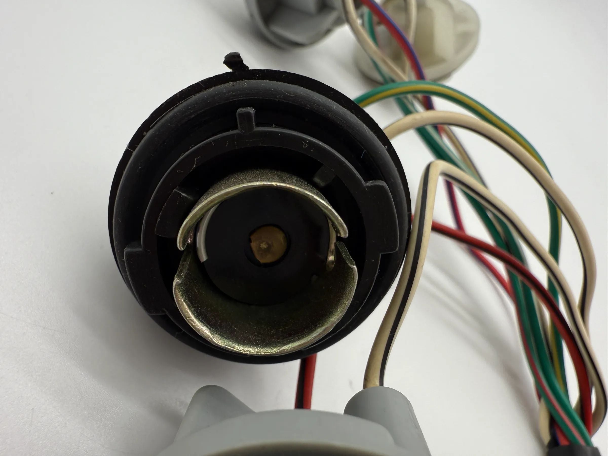 Original Opel Vectra G (T98) Lampenträger Rückleuchte / Rücklicht R./L. 60-1169B