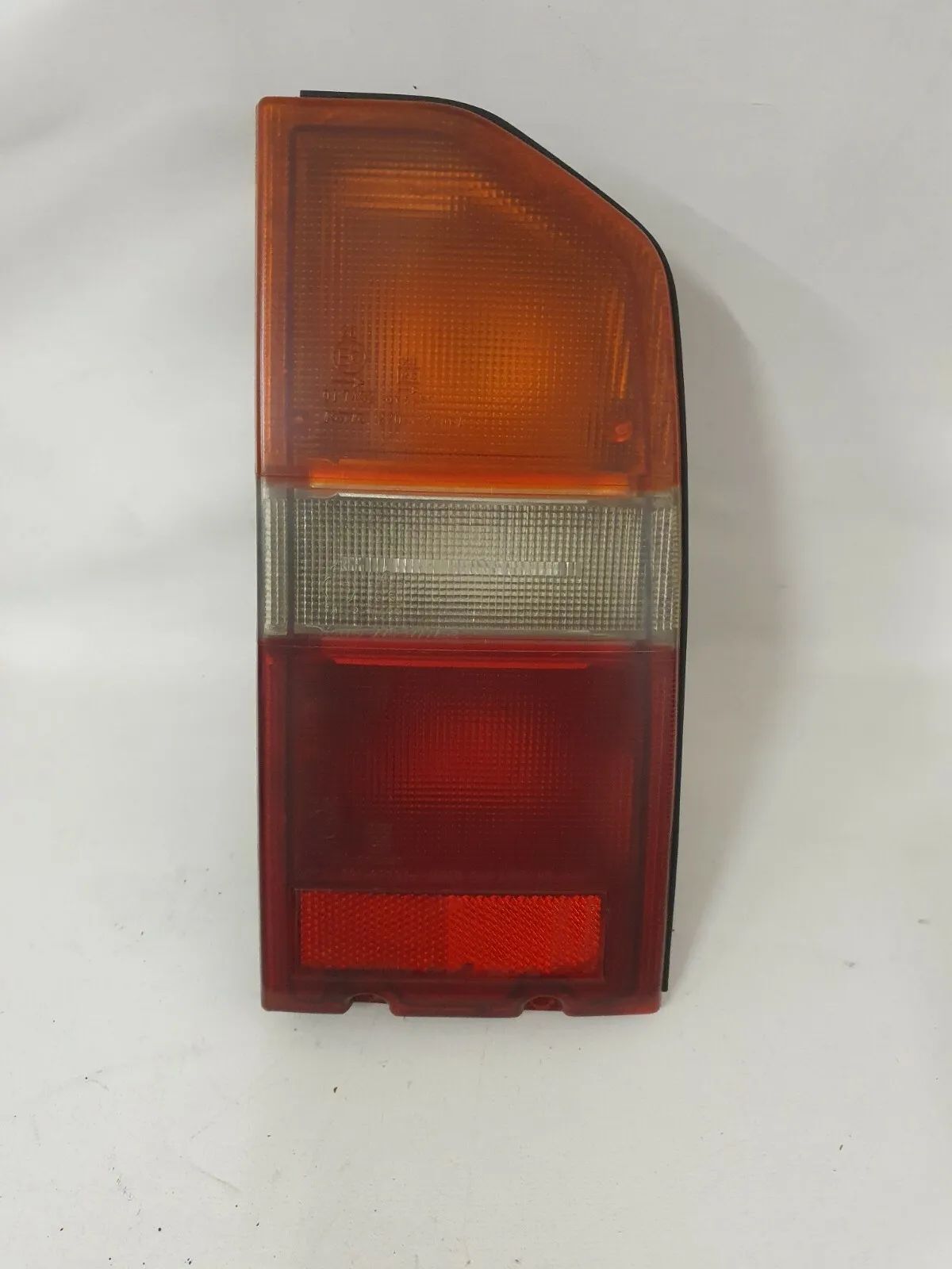 Feu arrière droit d'origine Suzuki Vitara Cabrio 1988-1998 220-32224