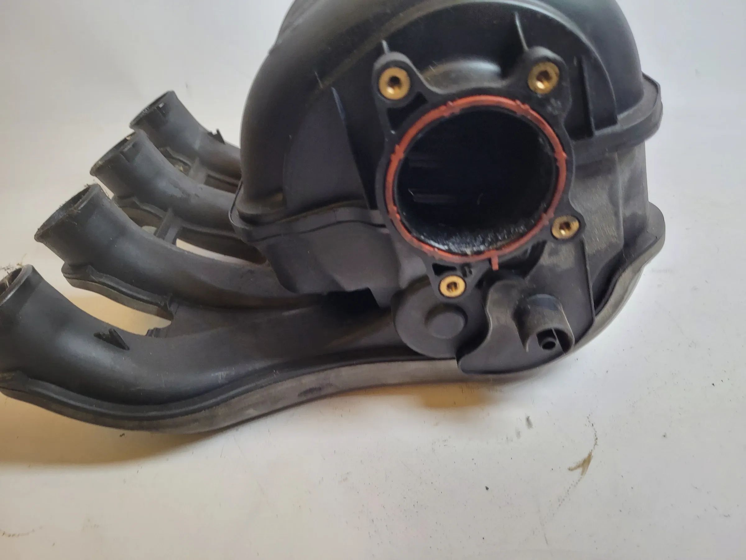 Audi A4 8E/B6/B7 Ansaugbrücke Ansaugkrümmer 06D133210D Original