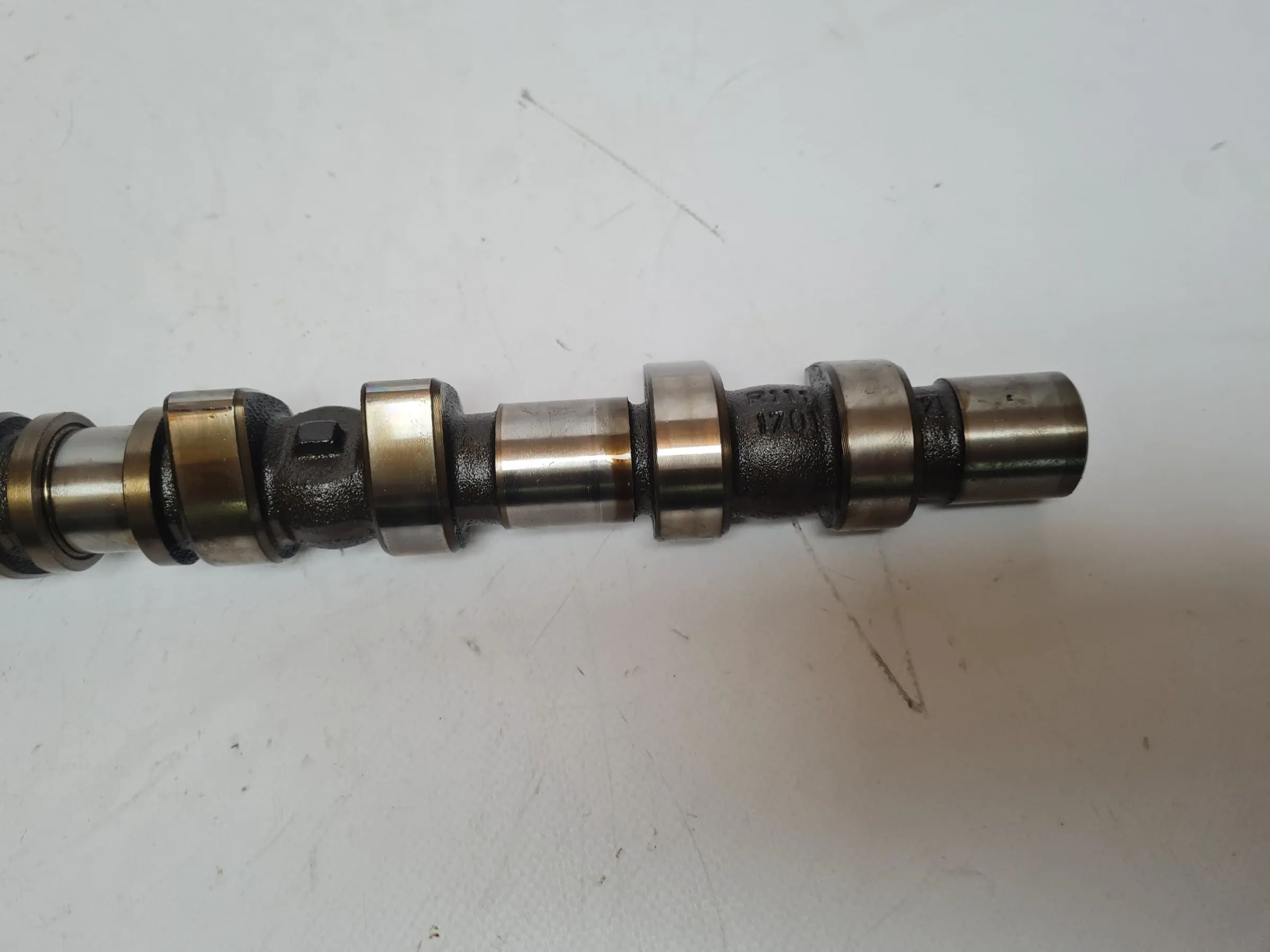 ต้นฉบับ Mercedes C-Klasse CL203 เพลาลูกเบี้ยวไอดี M111.955 R1111701