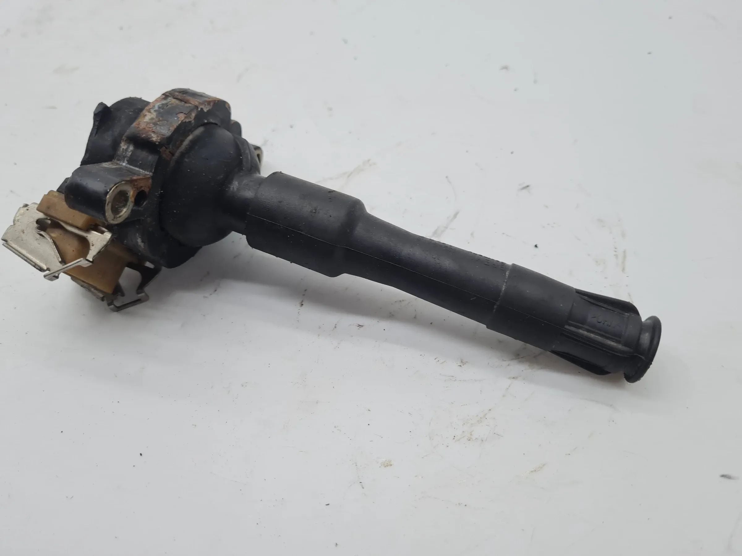 Original BMW 3 Series (E46) Ignition Coil 1748017