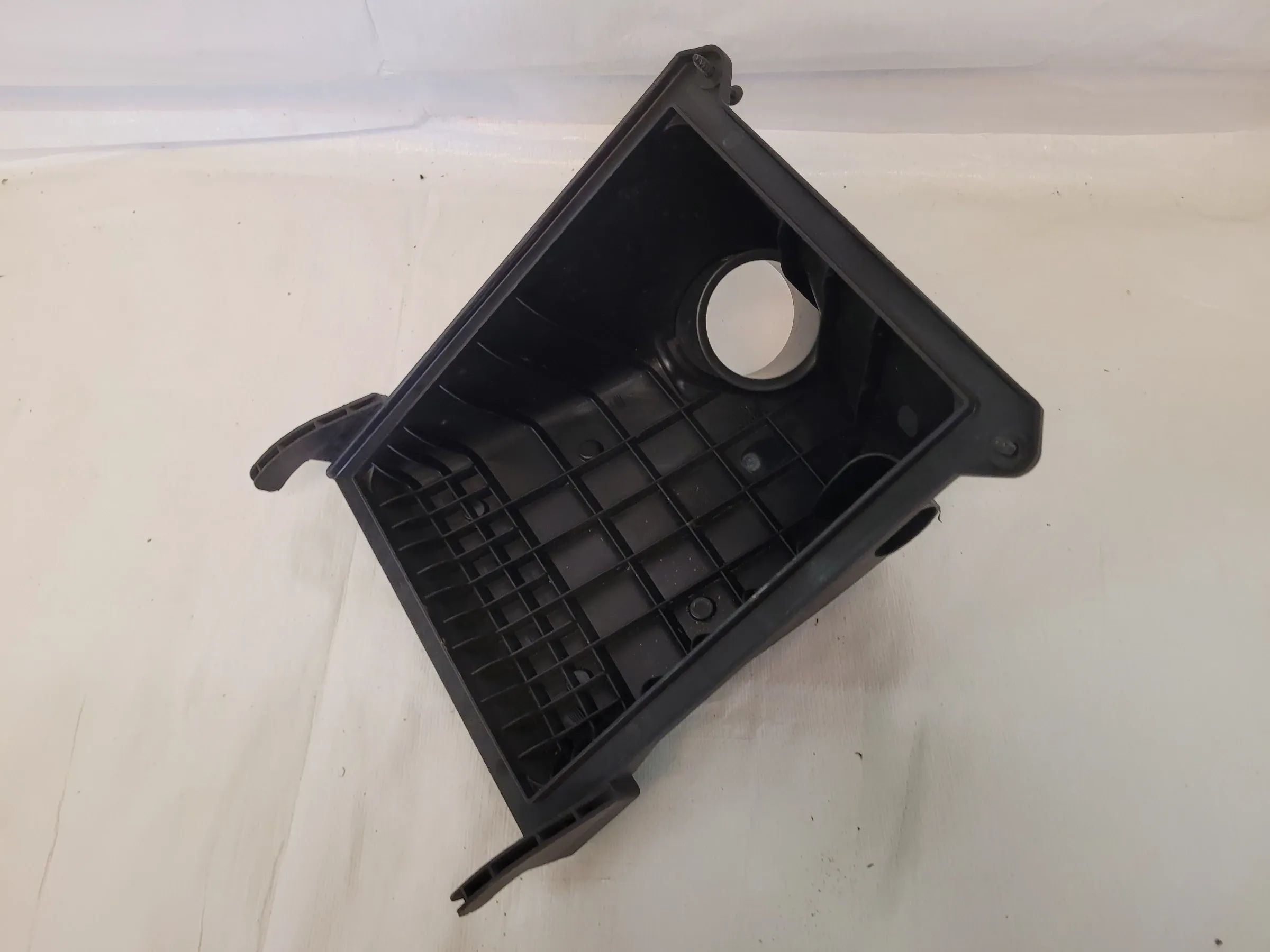 Original Audi A4 8E/B6/B7 Luftfilterkasten Teil 06B133837AG