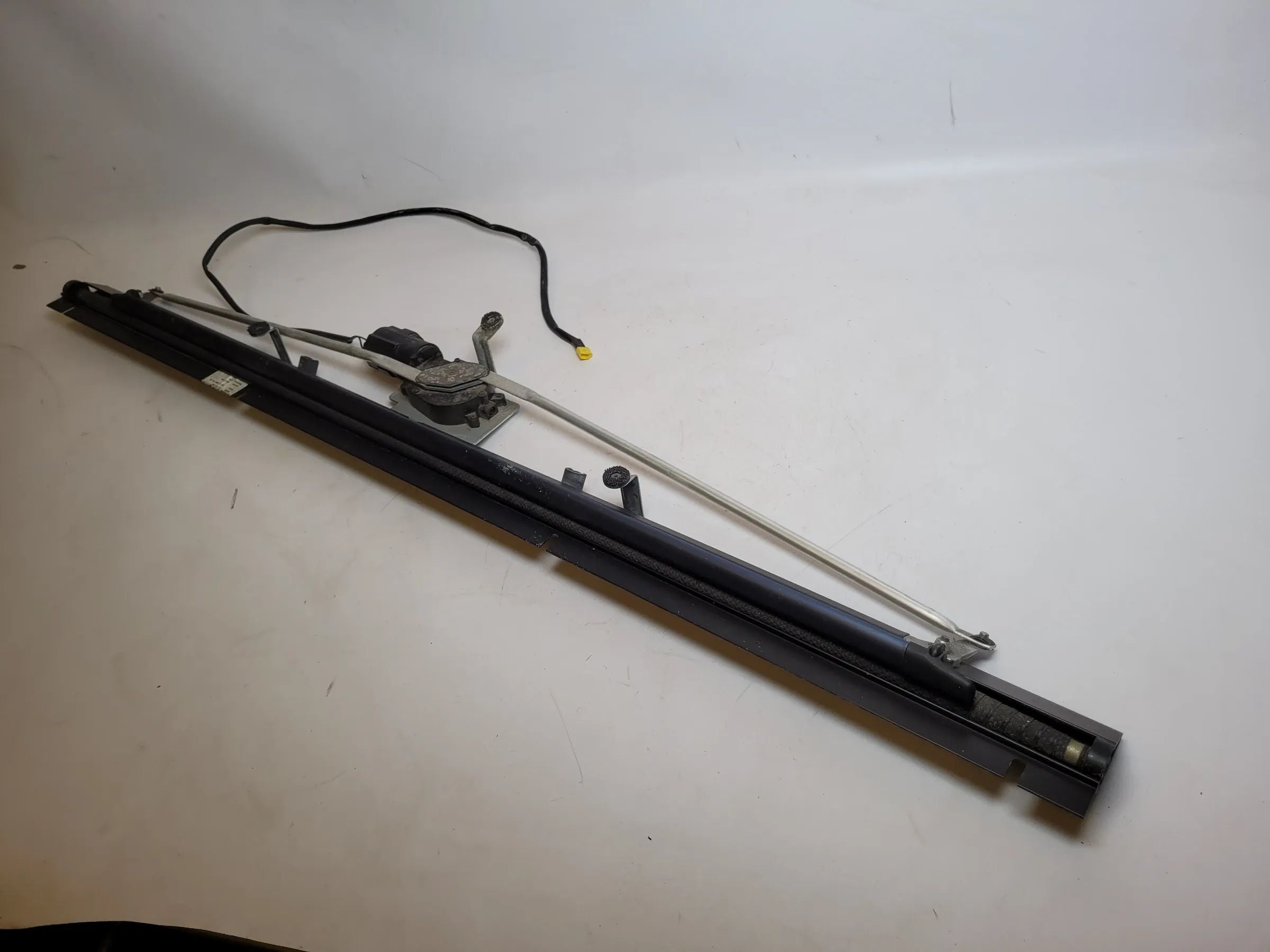 BMW 5er Touring E39 Sonnenschutzrollo Elektrisch 51.46-8176169 Original