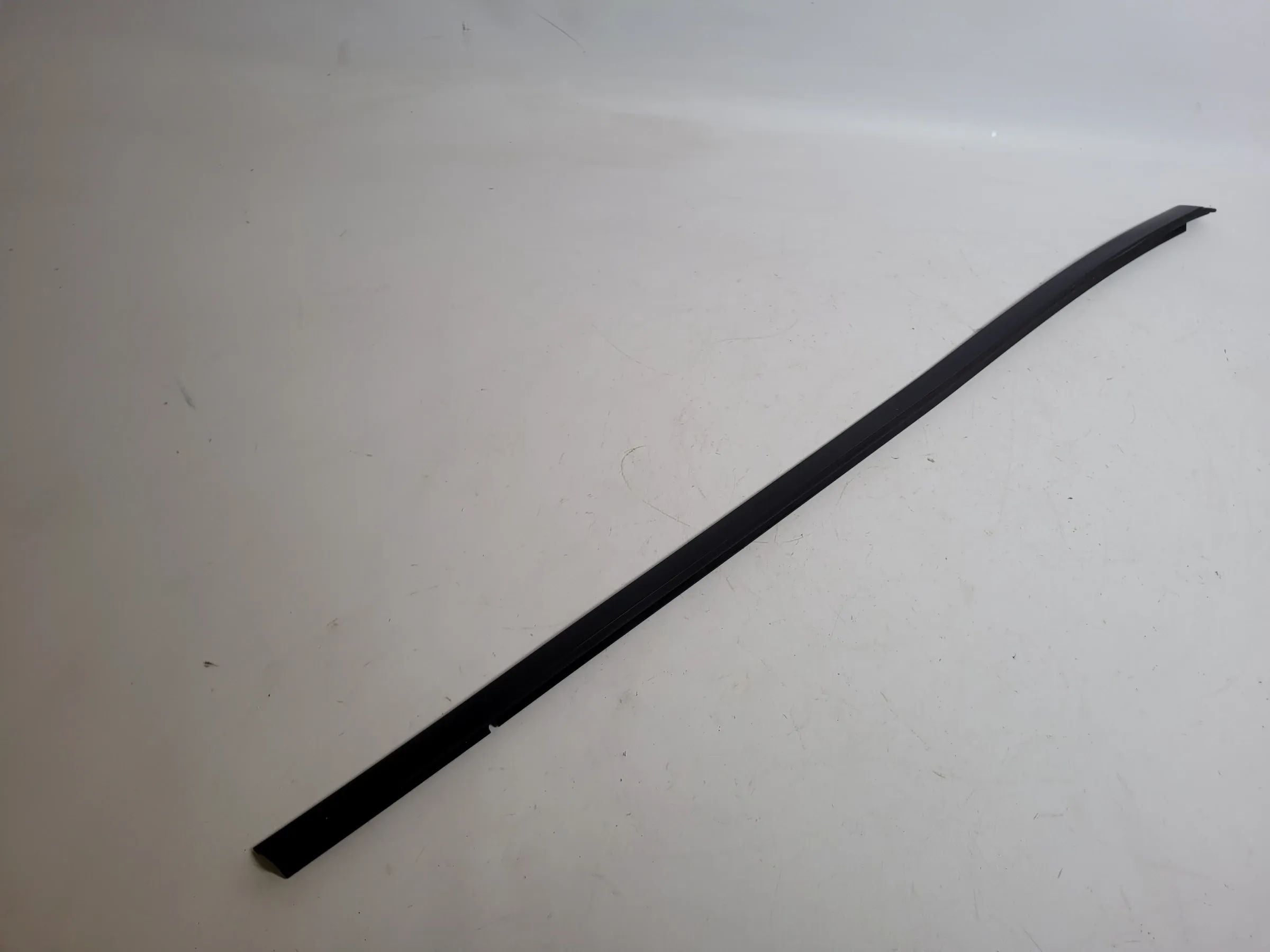 Original Mercedes C-Klasse (CL203) Leiste Wasserabweiser Links A2036908762