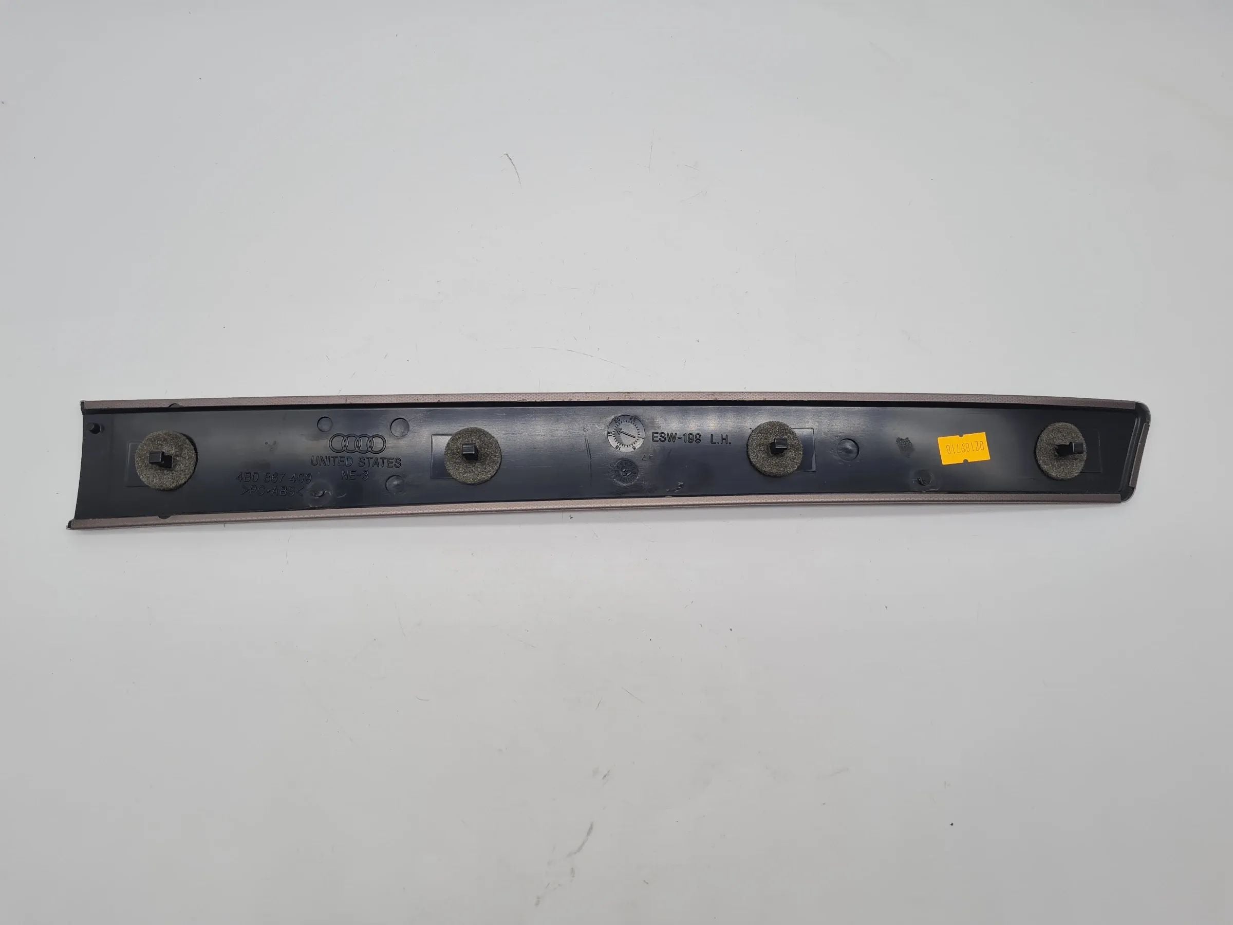 Original Audi A6 (4B2/4B4) Zierleiste Dekorleiste Tür Vorne Links 4B0867409