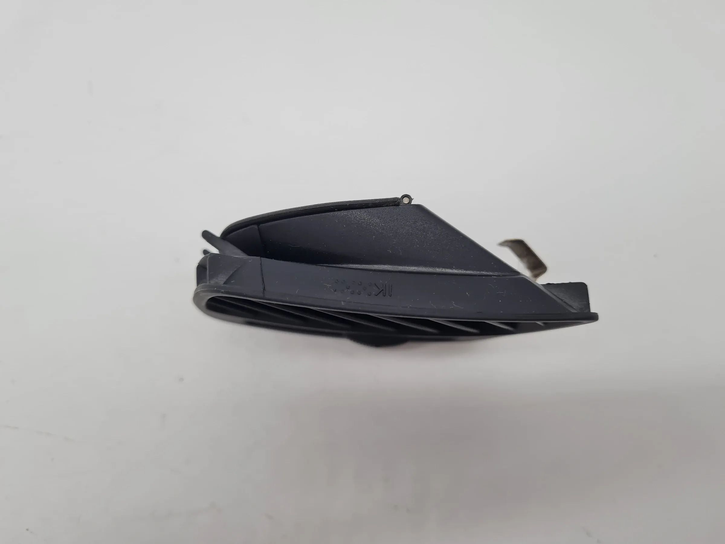 Original Audi A6 (4B2/4B4) Luftgitter Luftdüse Vorne Rechts 4B0819794