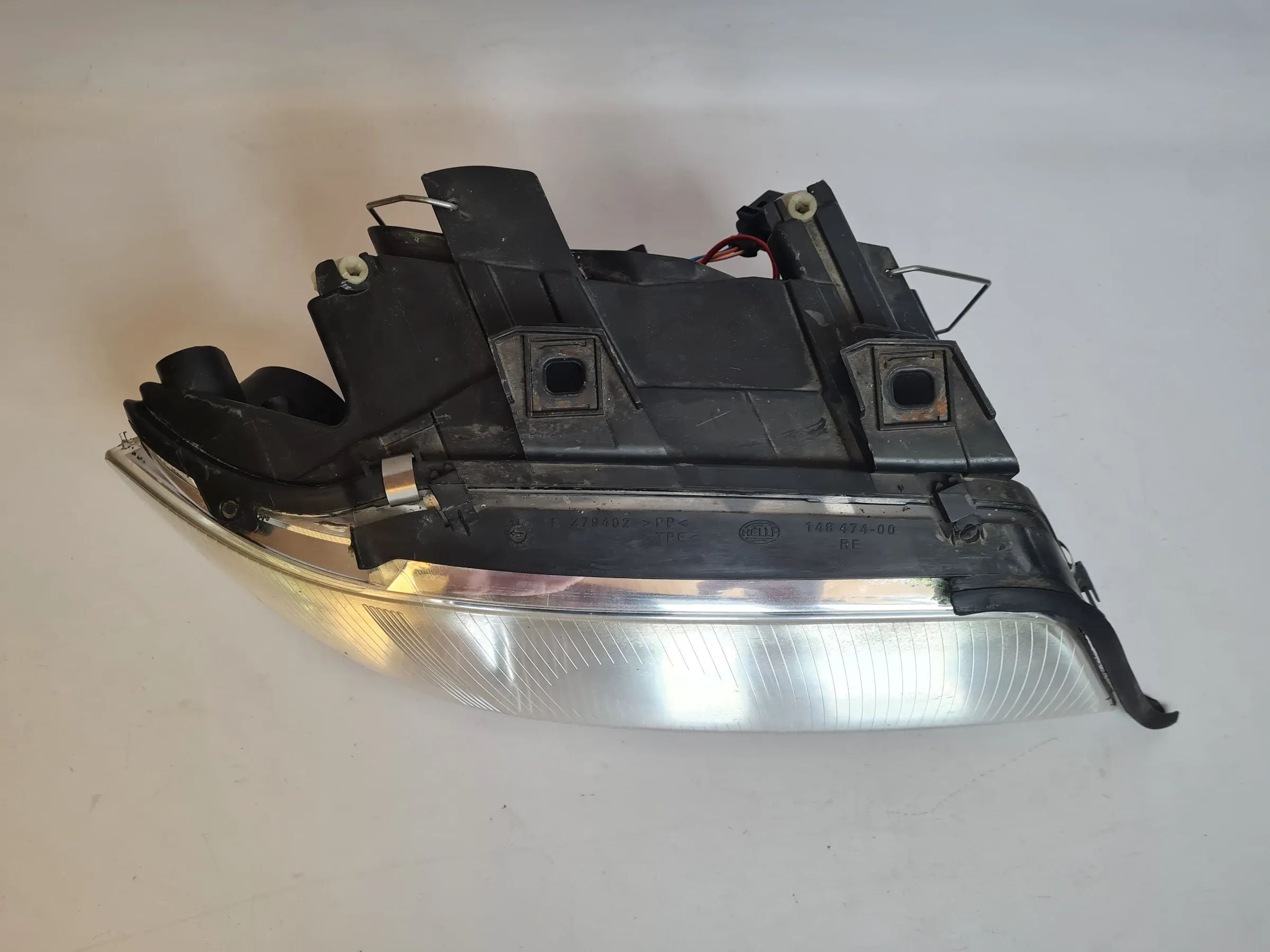 Original Audi A6 (4B2/4B4) Scheinwerfer / Frontleuchte Rechts 4B0941004