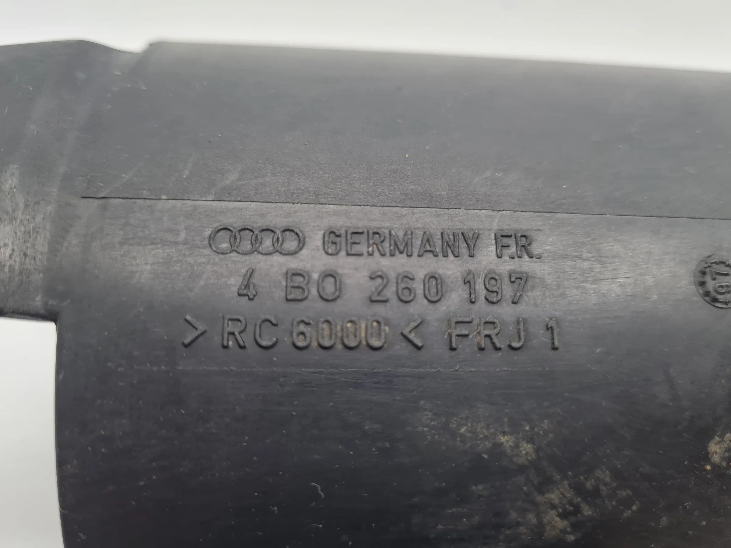 Original Audi A6 (4B2/4B4) Halterung Klimatrockner Flasche 4B0853580