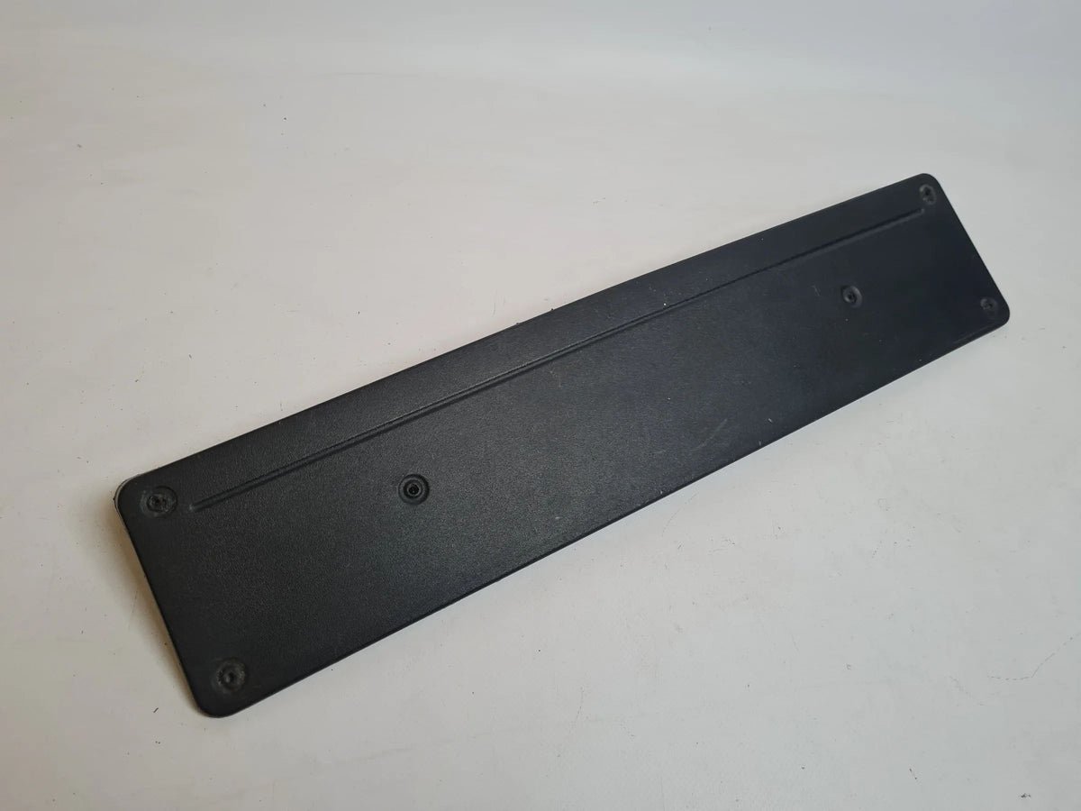 Original Mercedes-Benz C-Klasse (W203) Kennzeichenhalter A2038850781