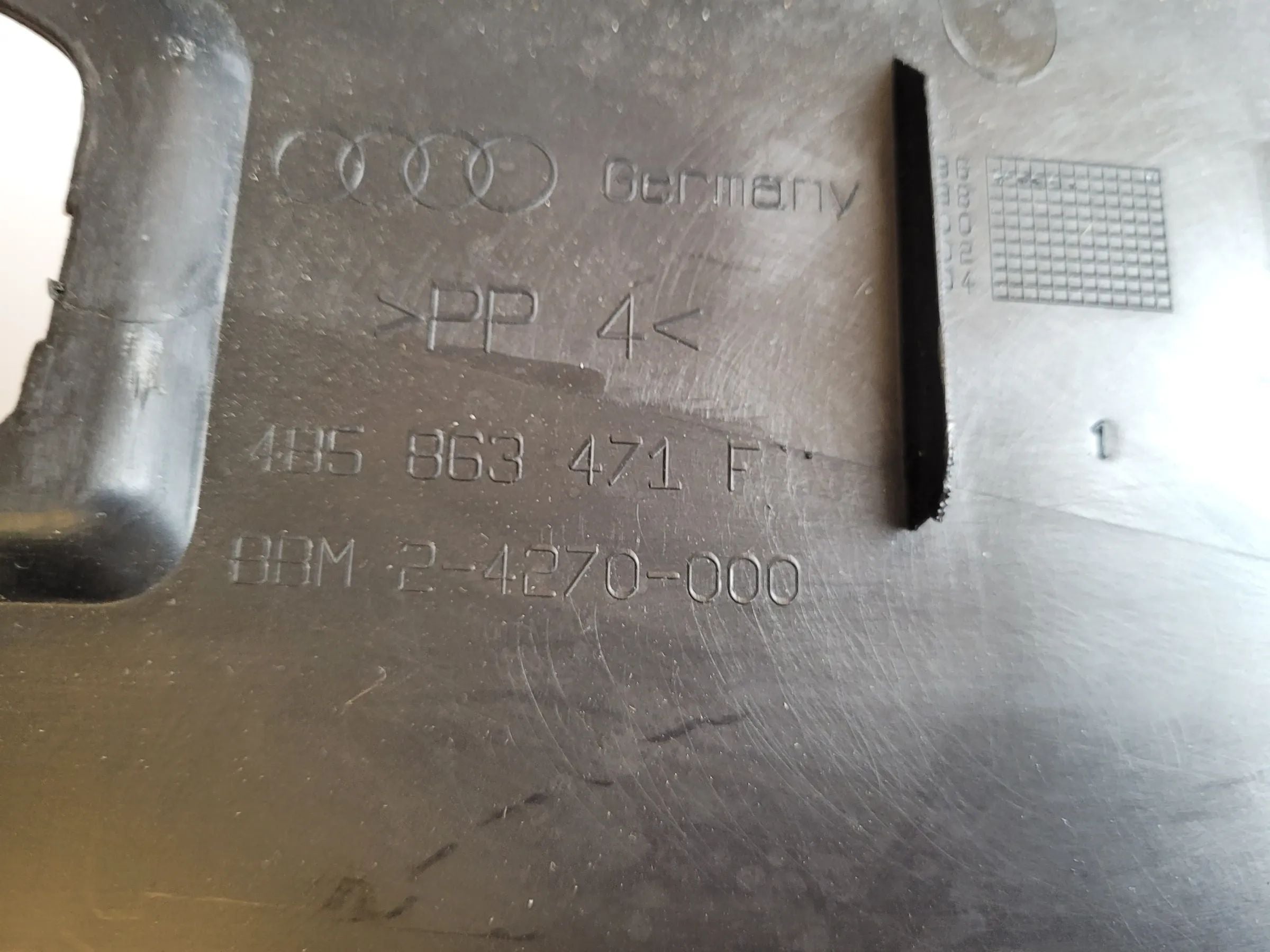 Original Audi A6 (4B2/4B4) Ladekante Verkleidung Kofferraum 4B5863471F