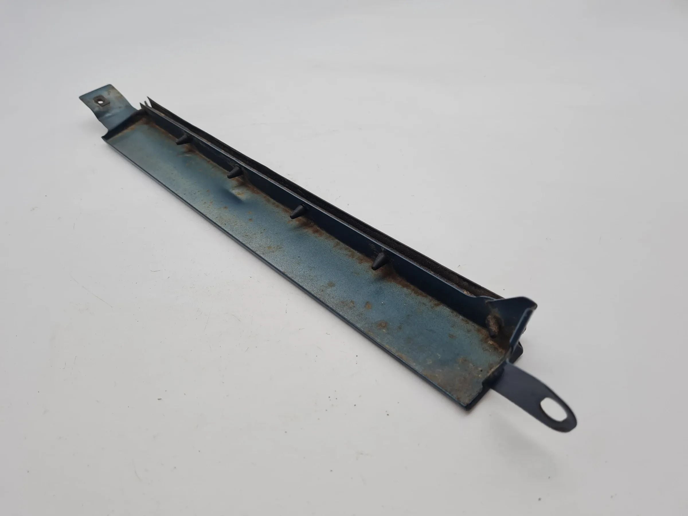 Original Mercedes-Benz E-Klasse (124) Scheinwerfer Blende Grün Links (440-1108)