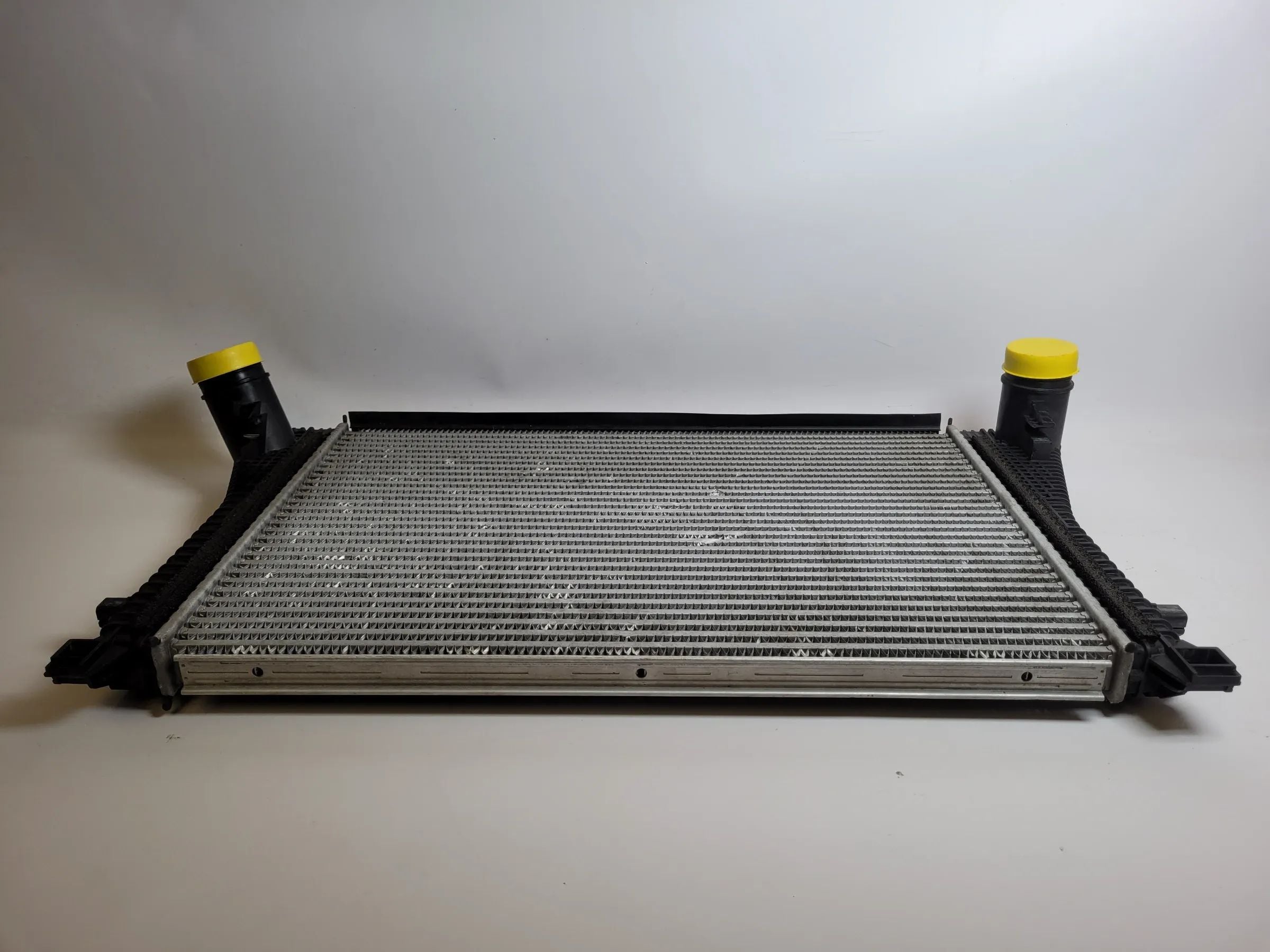 Original VW/Audi/Skoda Golf VII /Tiguan/Octavia III Ladeluftkühler 5Q0145803K
