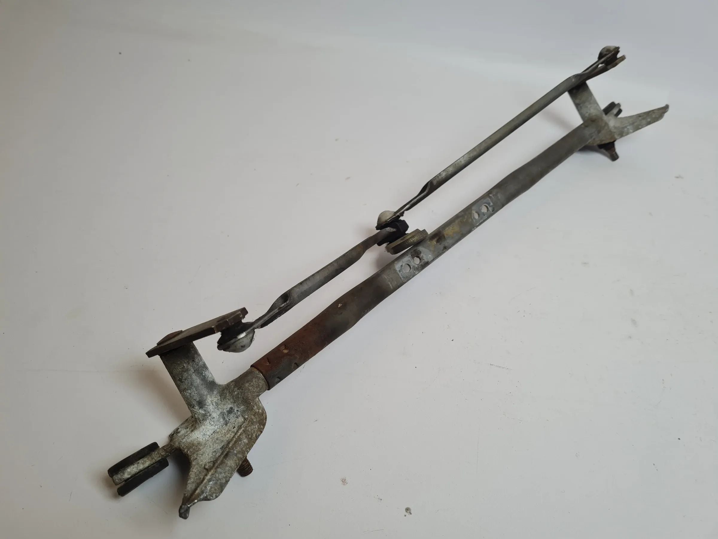 Original Mazda 6 (GG) Wischergestänge Vorne (849200-2390) / GJ6A