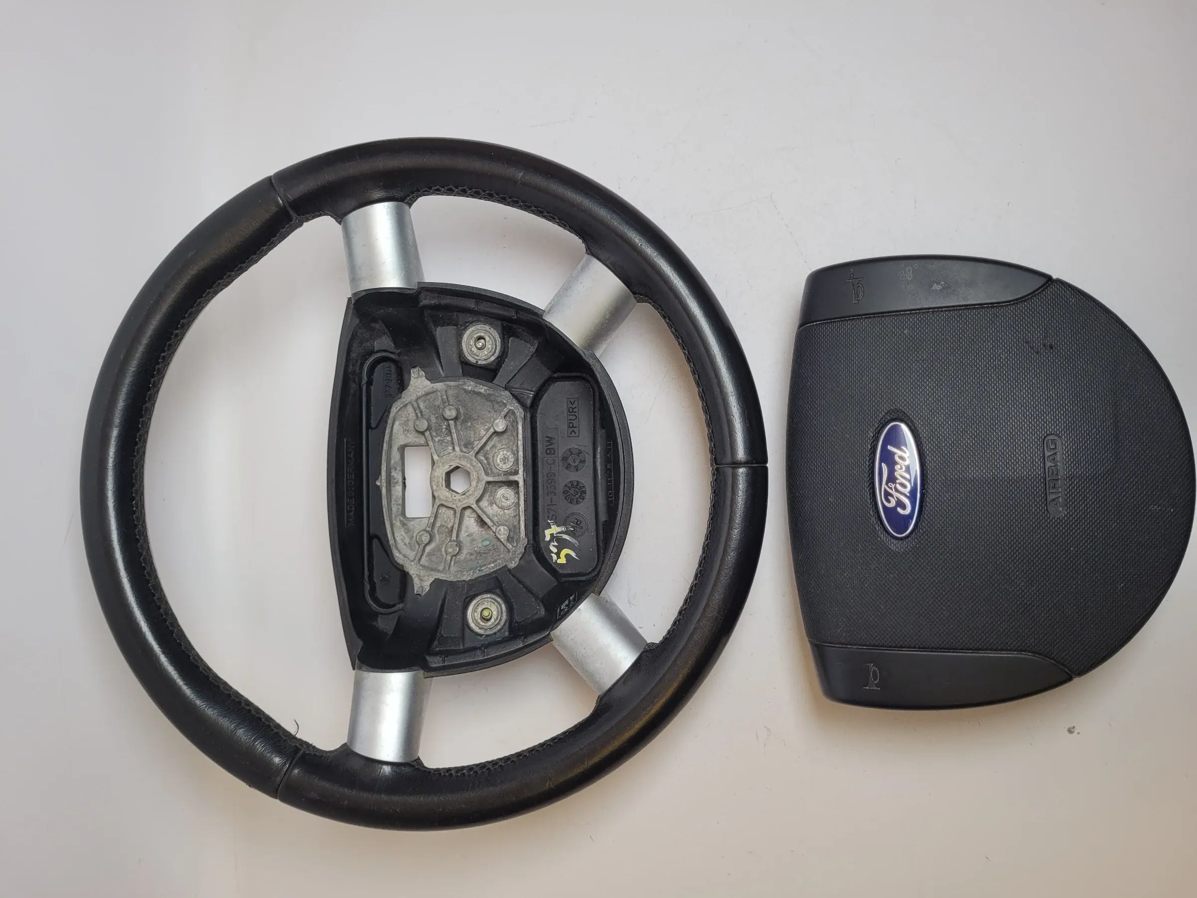 Original Ford Mondeo 3 III BWY/B4Y/B5Y Leder Lenkrad 1S71-3599-CBW