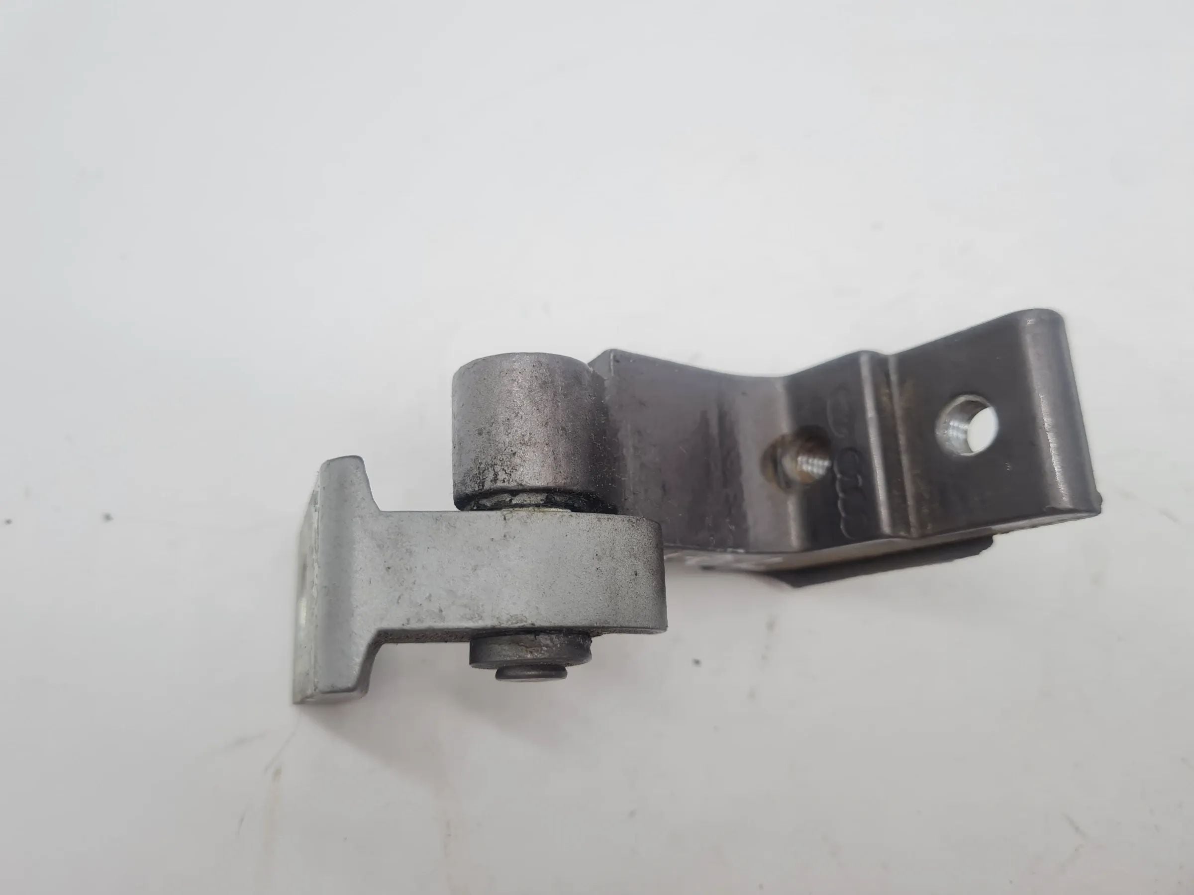 Original Audi A6 (4B2/4B4) Türscharnier Satz Set Hinten Links 4B0833411E