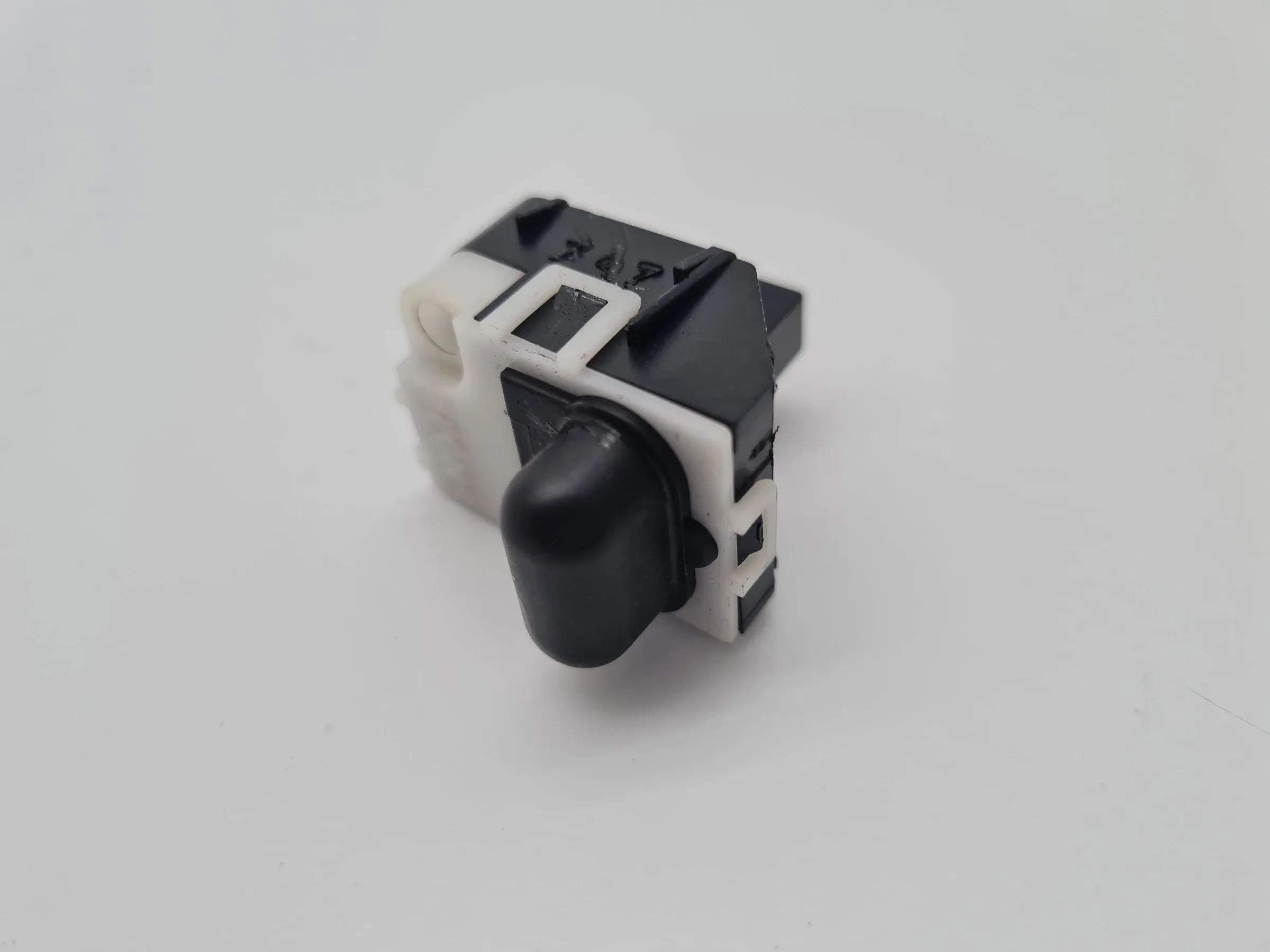 Original Audi A6 (4B2/4B4) Sonnensensor Temperaturfühler 4D0907539