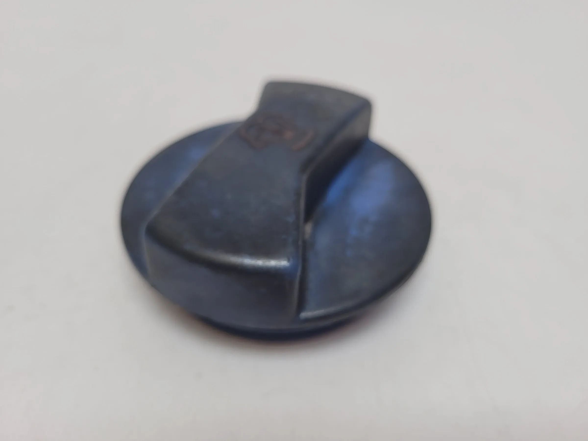 Original Audi A6 (4B2/4B4) Verschlussdeckel Ausgleichbehälter 1J0121321A