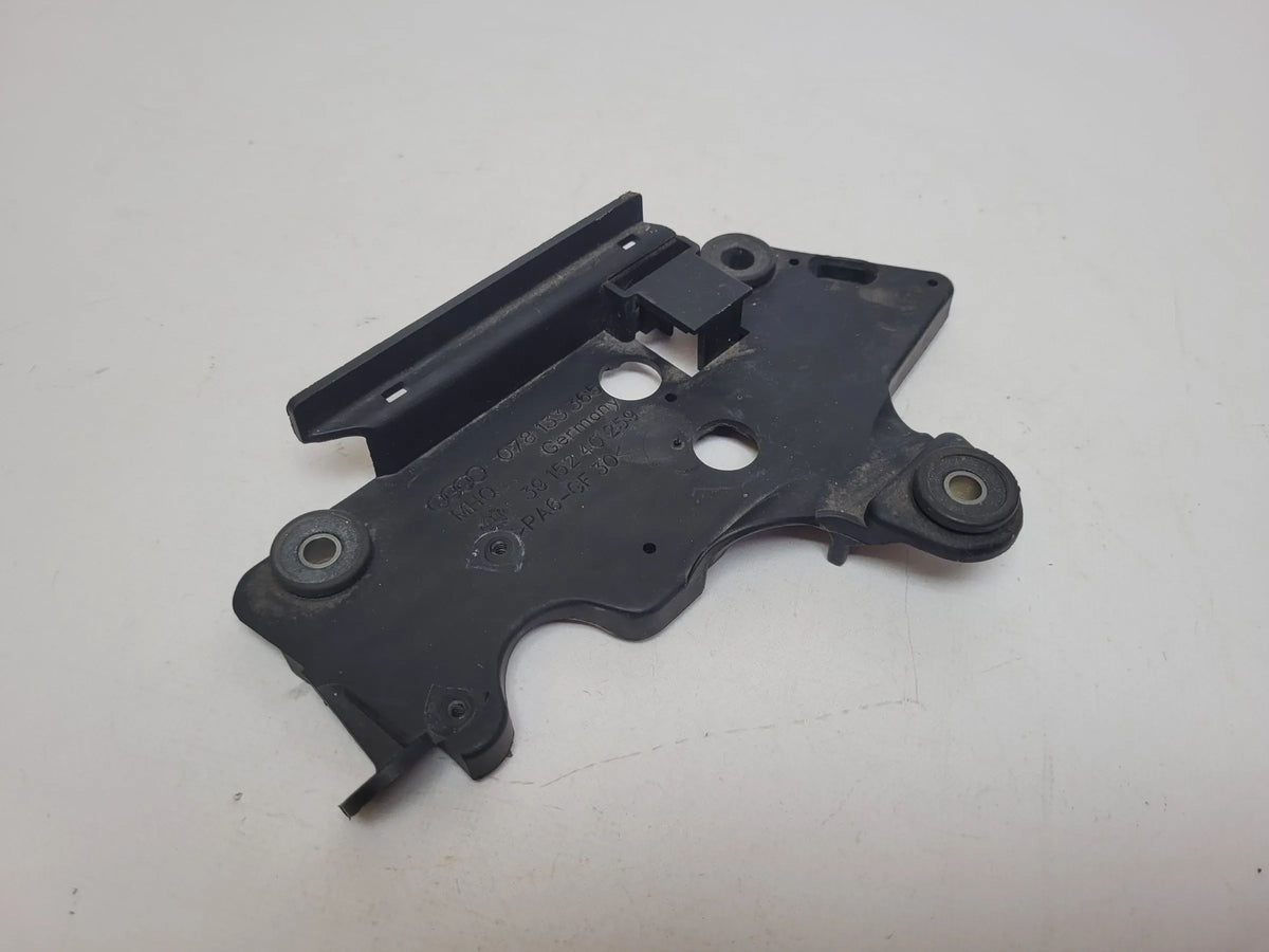 Original Audi A6 (4B2/4B4) Halteplatte Magnetventil 078133365