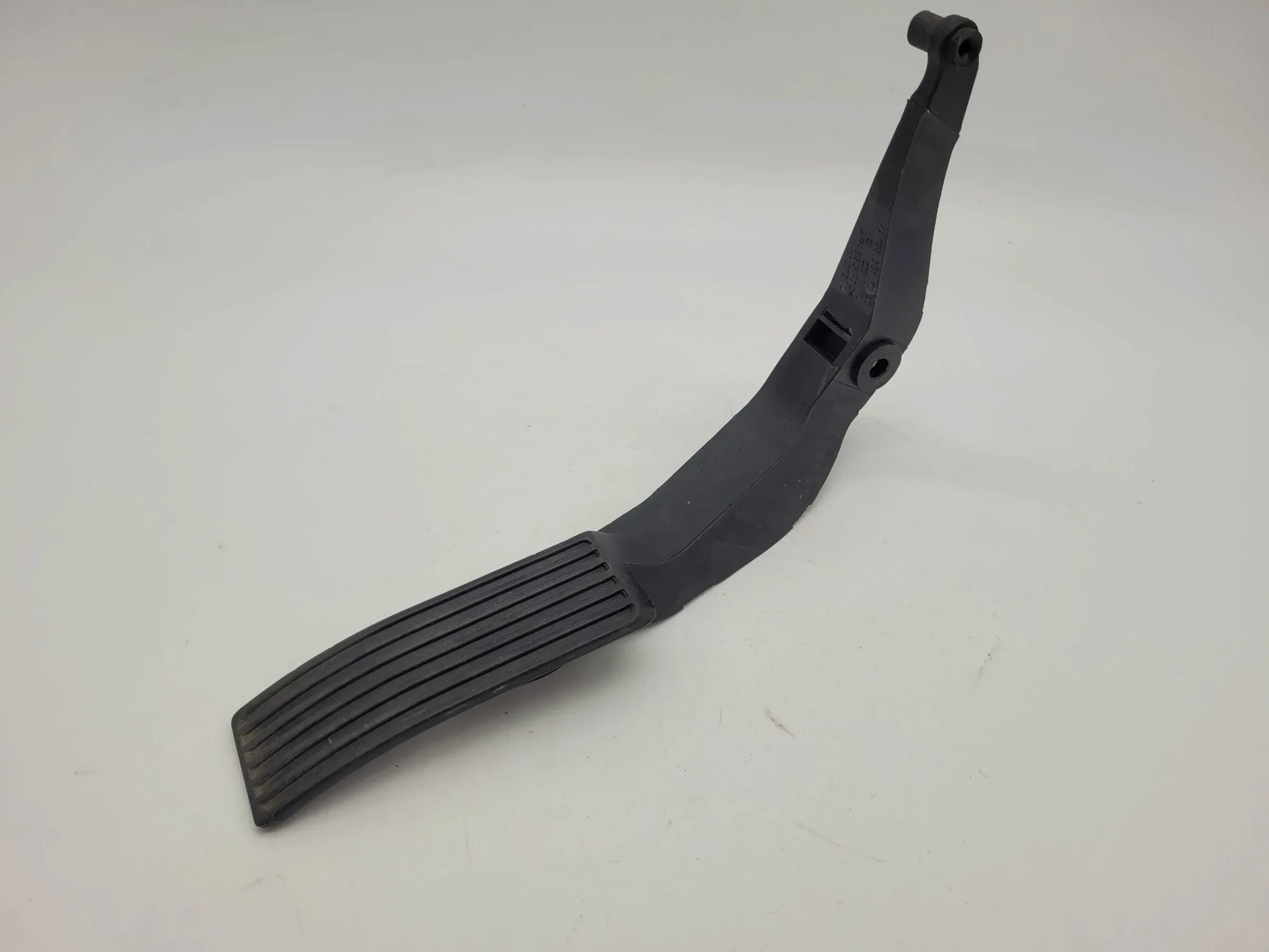 Original Mercedes A-Klasse (W168) Gaspedal Automatik A1683011220