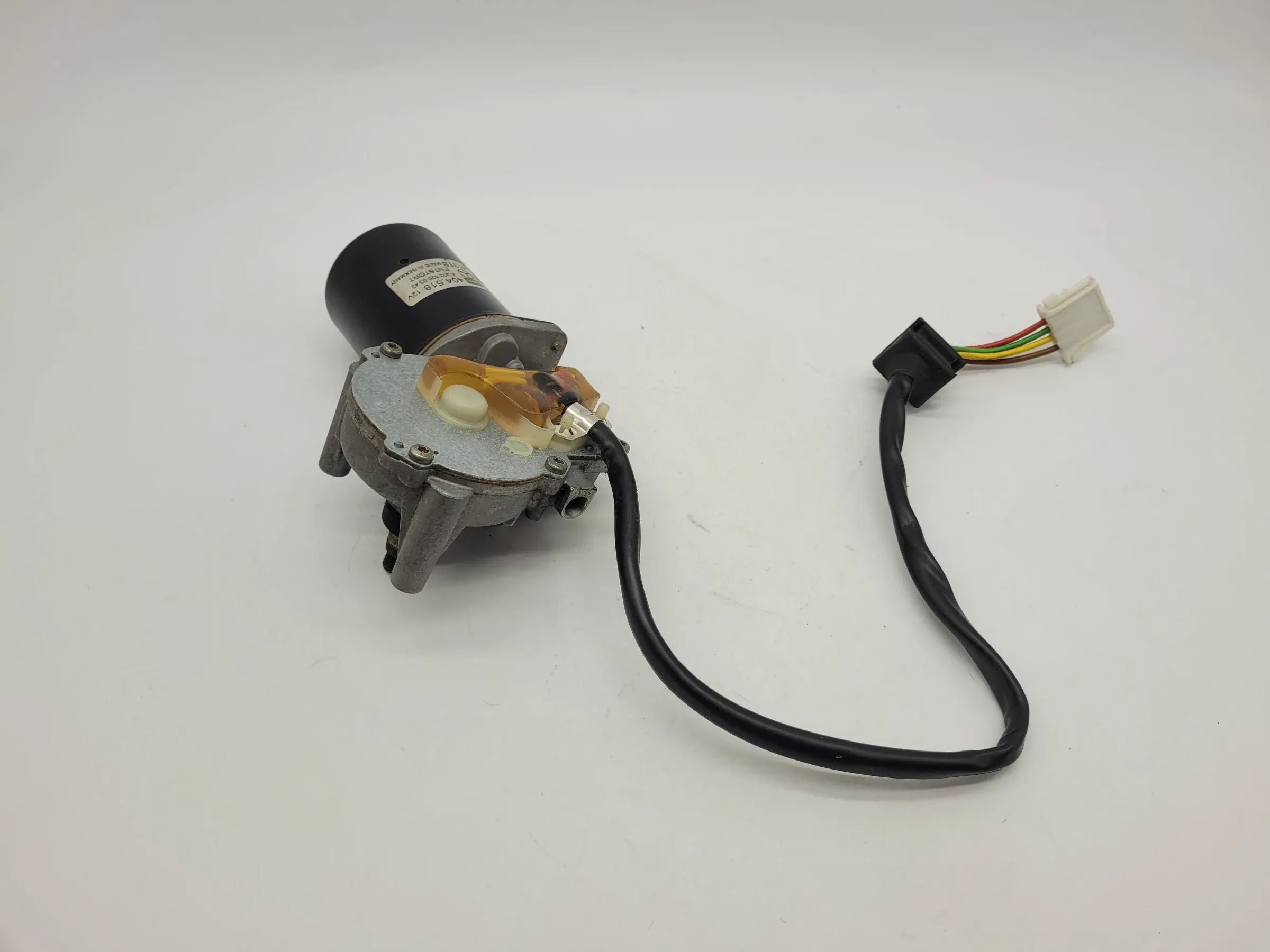 Original Mercedes-Benz C-Klasse (W203) Wischermotor Vorne A2038200342