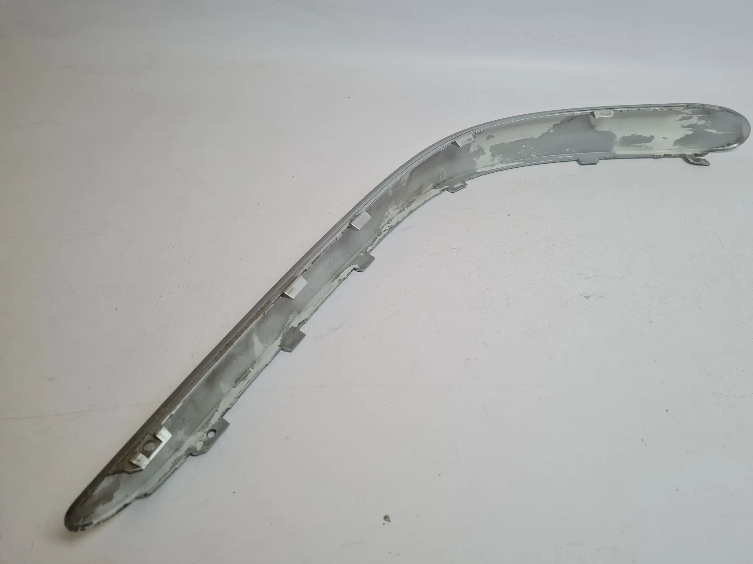 Original Mercedes-Benz C-Klasse (W203) Zierleiste Stoßstange Links, A2038854321
