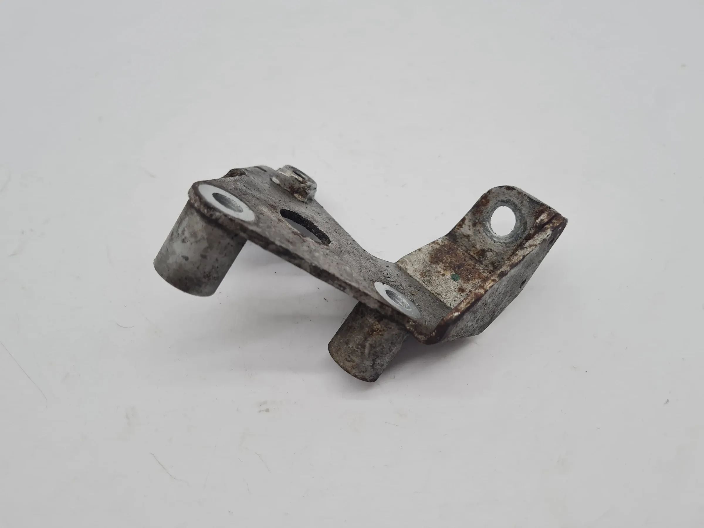 Original BMW 5er E60/E61 Halter Halterung Servopumpe 6766190