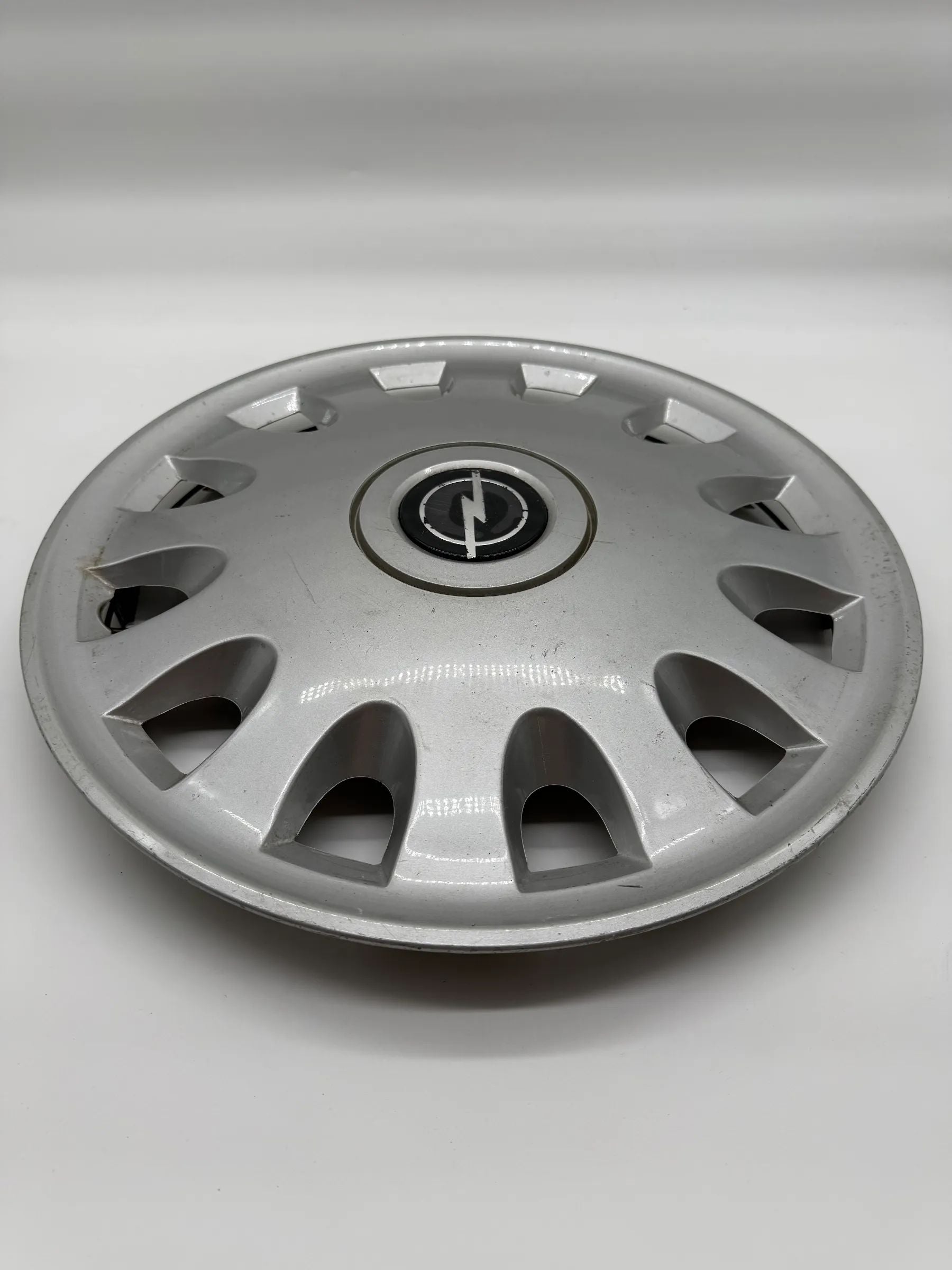 90373773 Hubcap (cover) R15 90373774 90445801 Opel Astra DE1872353-60 