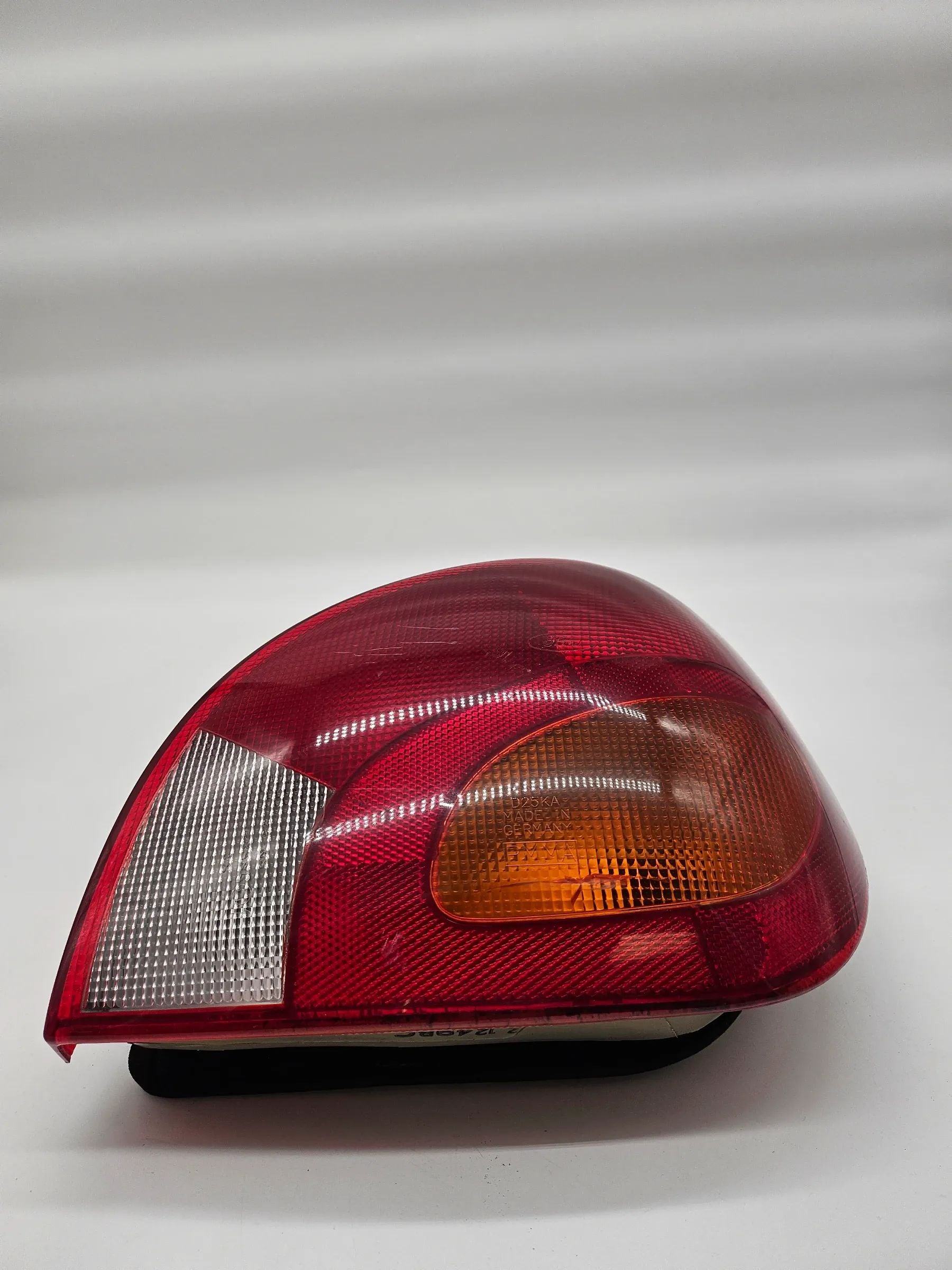 Ford Fiesta 4 IV JAS JBS tail light brake light rear right 96FG13A602 