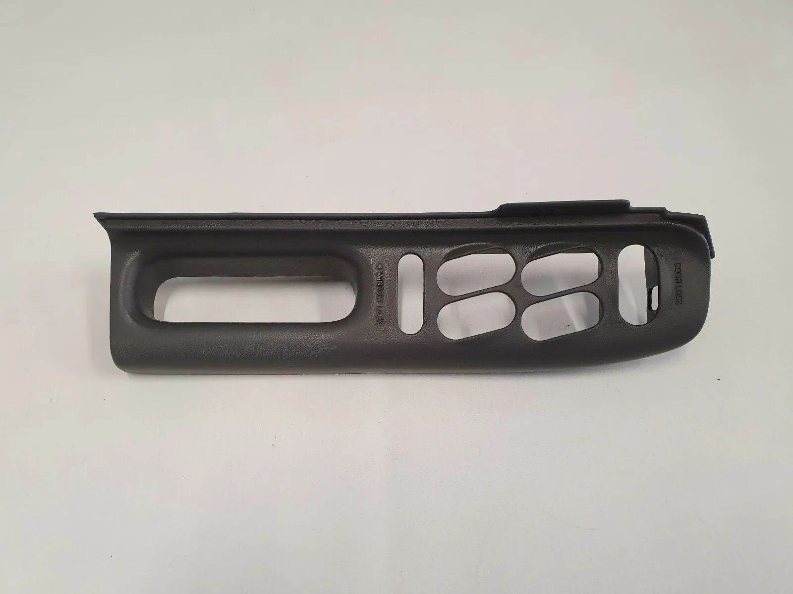 Ford Explorer U2 trim XL24 14B133 BAW window switch left K28 