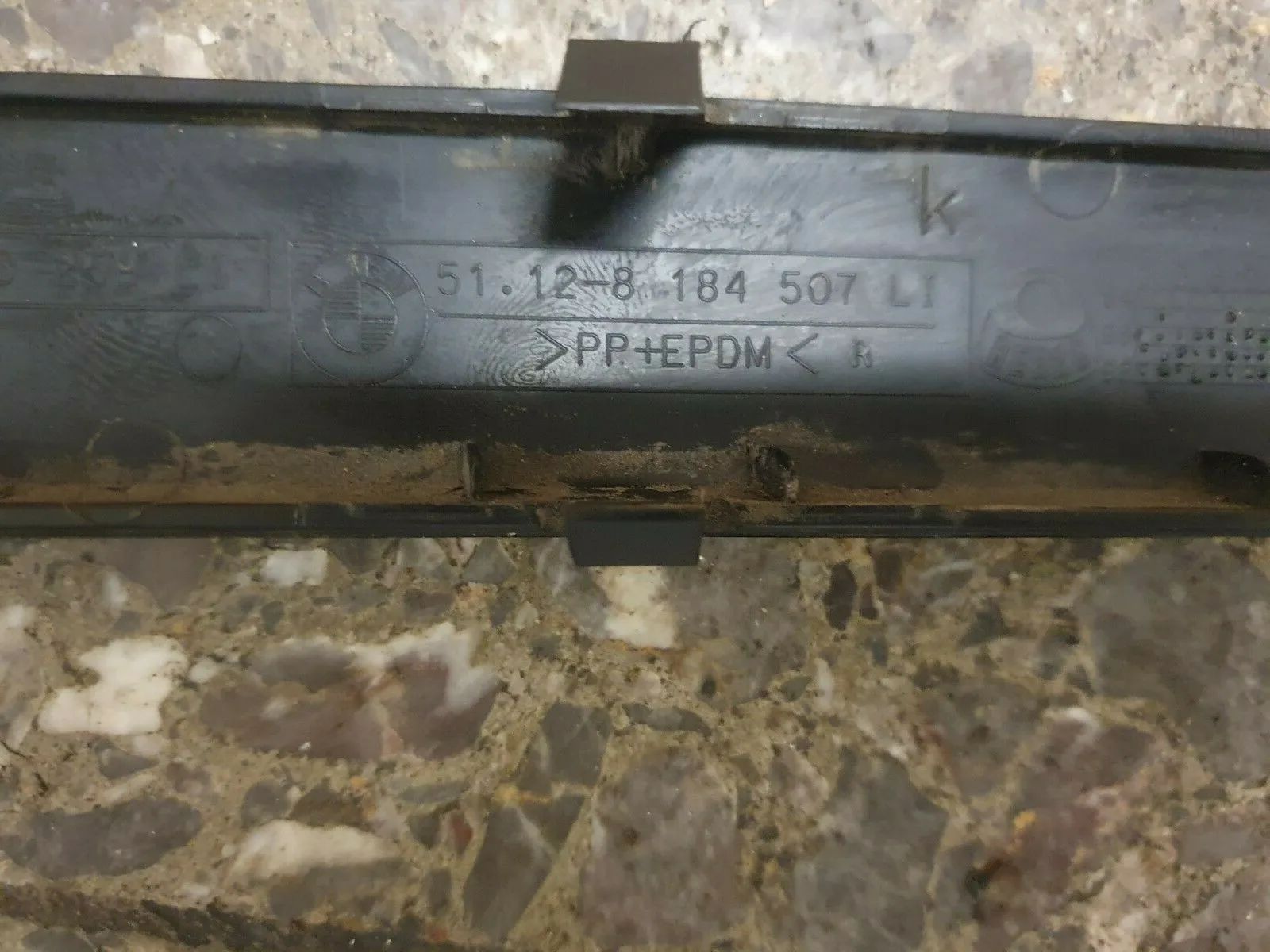 Oryginalna Listwa Zderzaka Tylnego Lewa BMW 8184507 e39 Limo