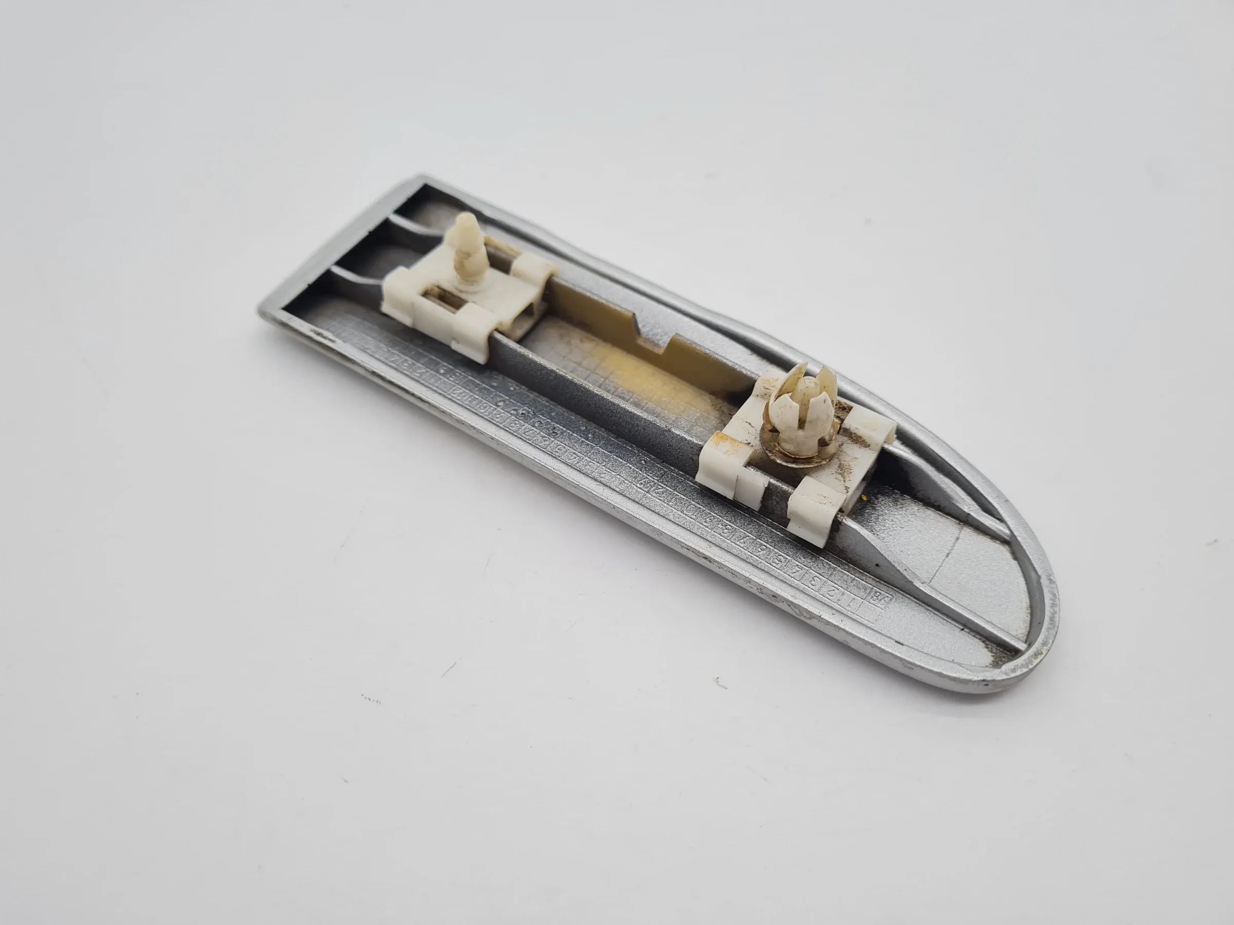 Original Mercedes C-Klasse (W203) Kotflügel Zierleiste Vorne Rechts A2036904262