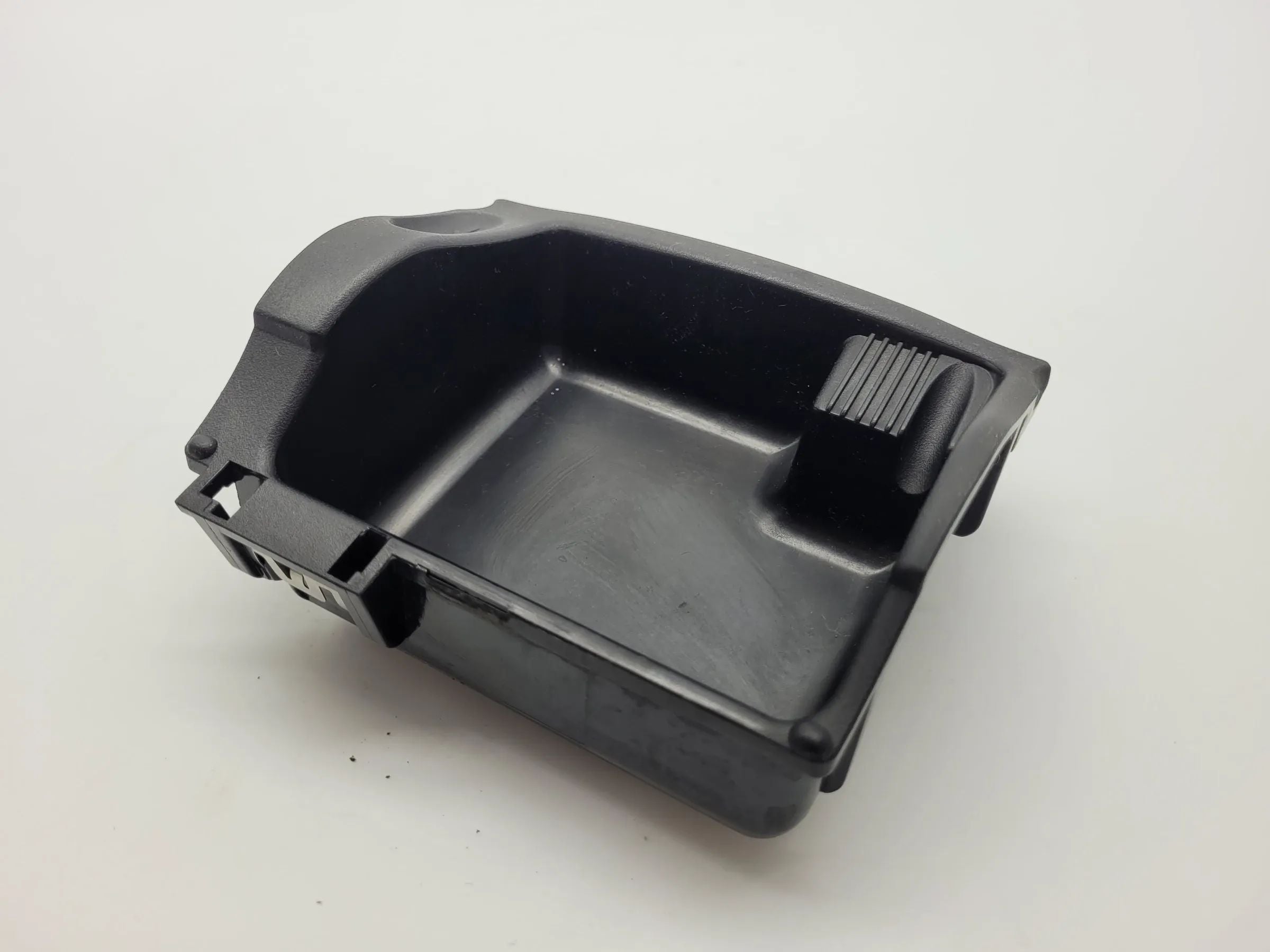 Original Mercedes-Benz C-Klasse T Modell (S203) Aschenbechereinsatz A2036800130