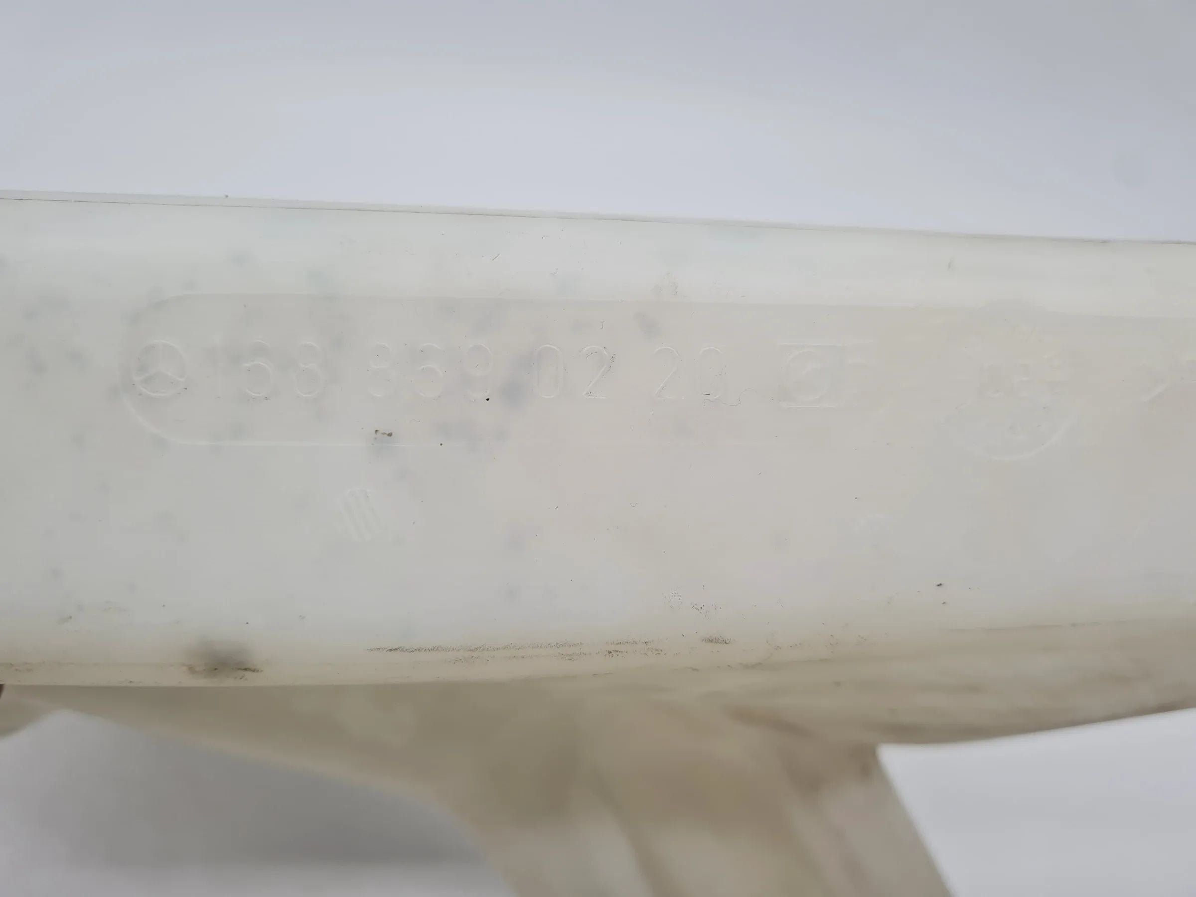 Original Mercedes Benz A-Klasse (W168) Wischwasserbehälter A1688690220