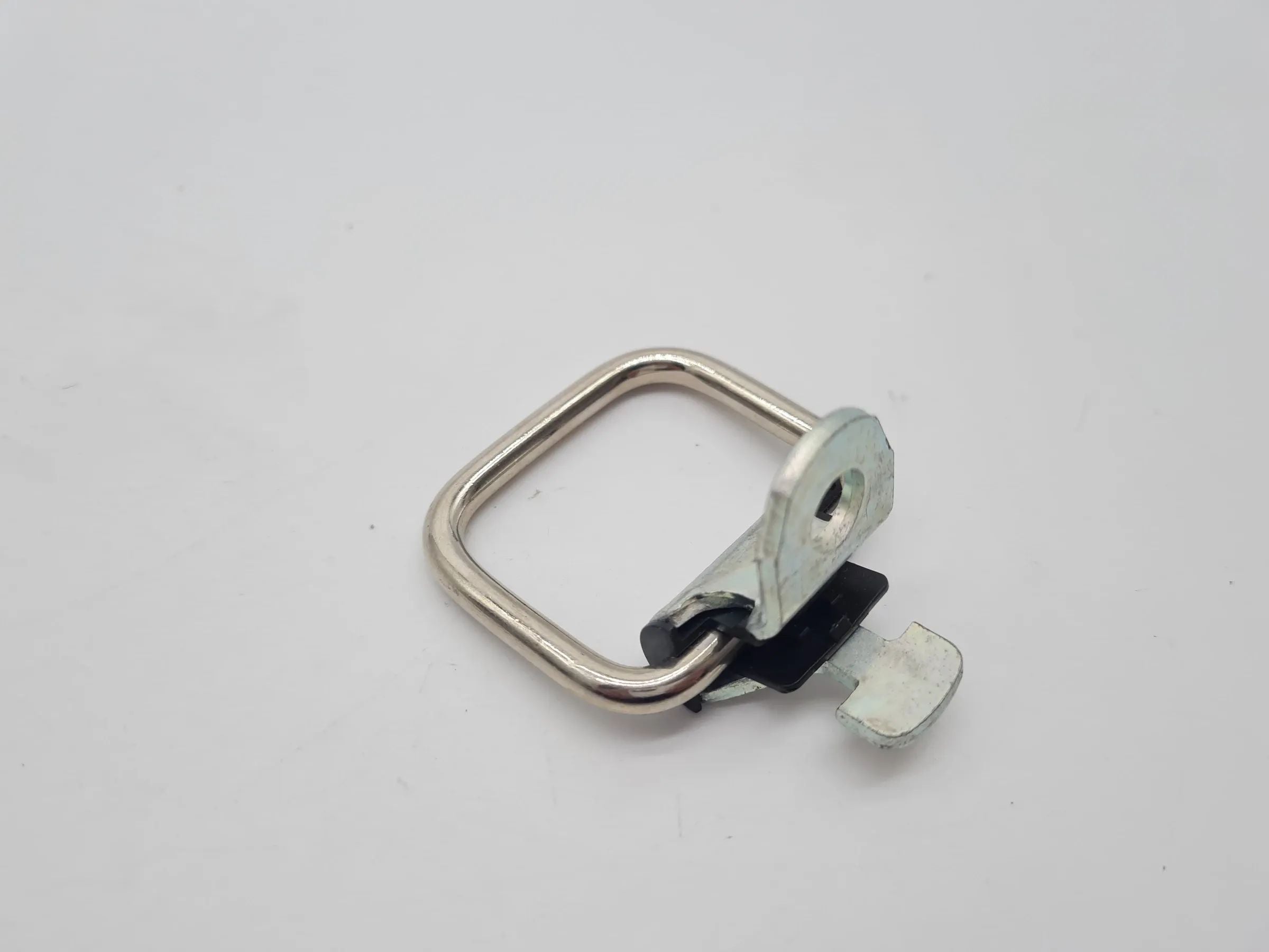 Original BMW 3er (E90/E91) Kofferraumösen Haken Halter Rechts 7129196