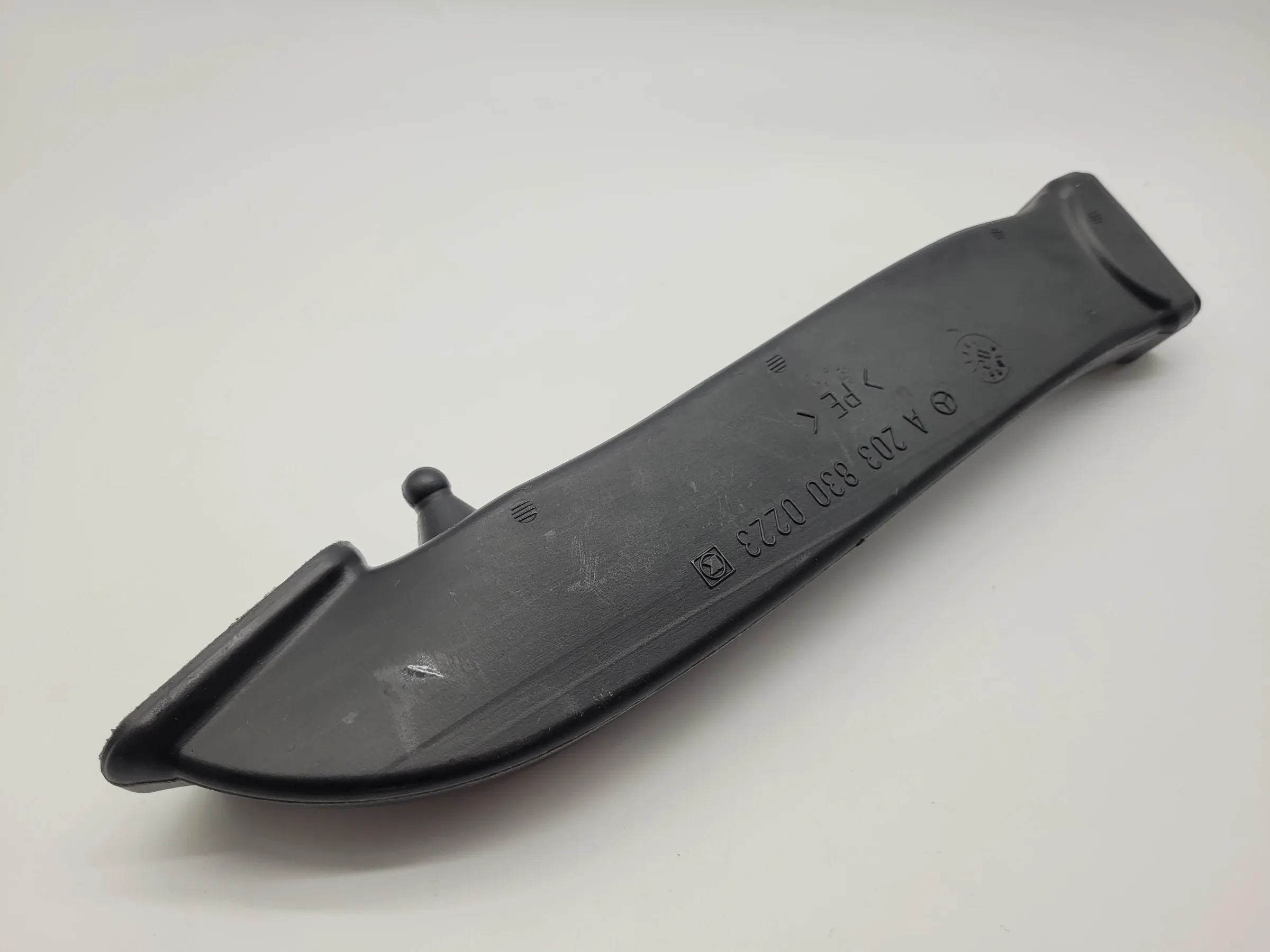 Original Mercedes-Benz C-Klasse (W203) Lüftungskanal Rechts A2038300223