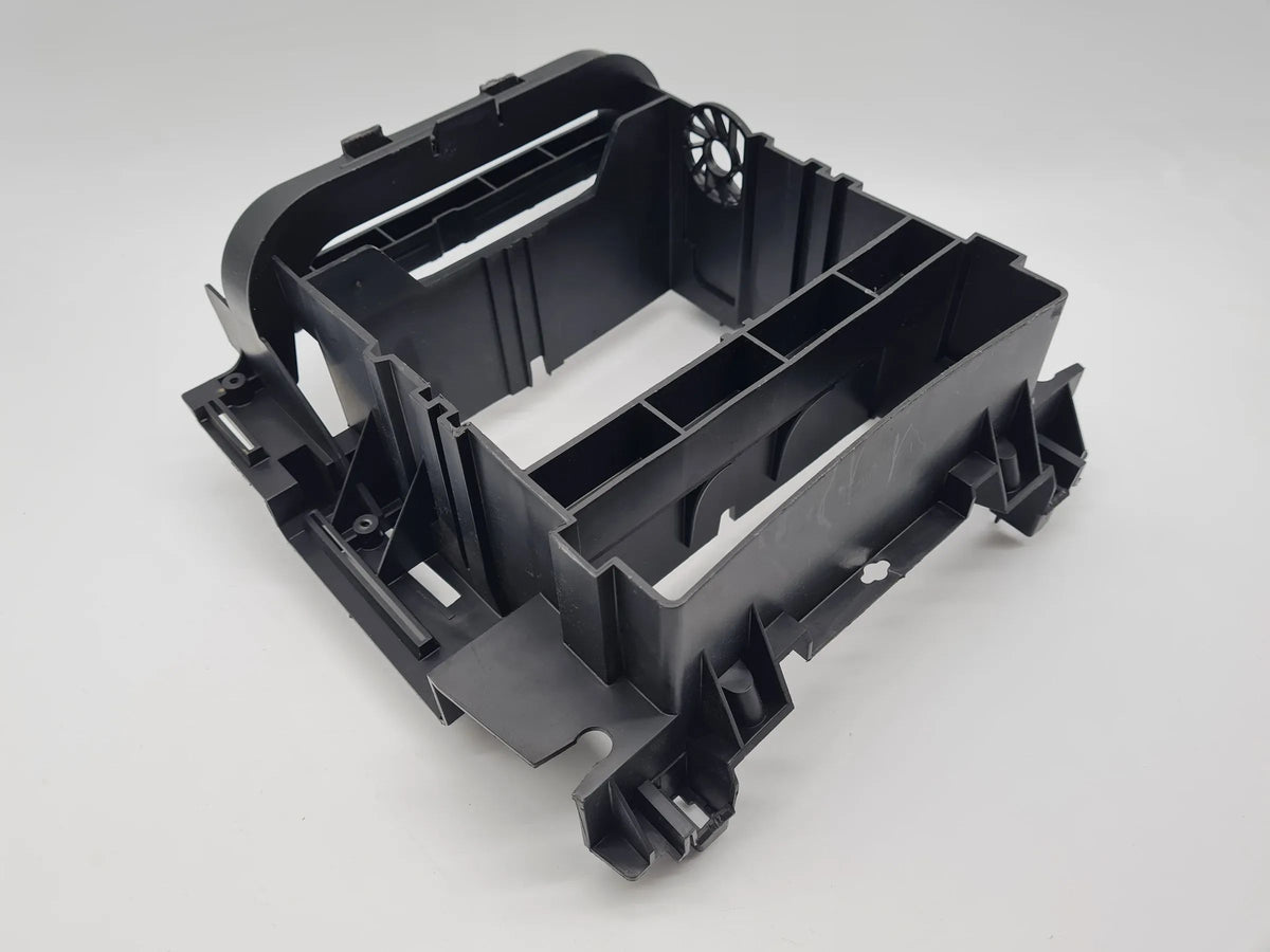 Original Mercedes-Benz C-Klasse (W203) Radioschacht Einbaurahmen A2036800878