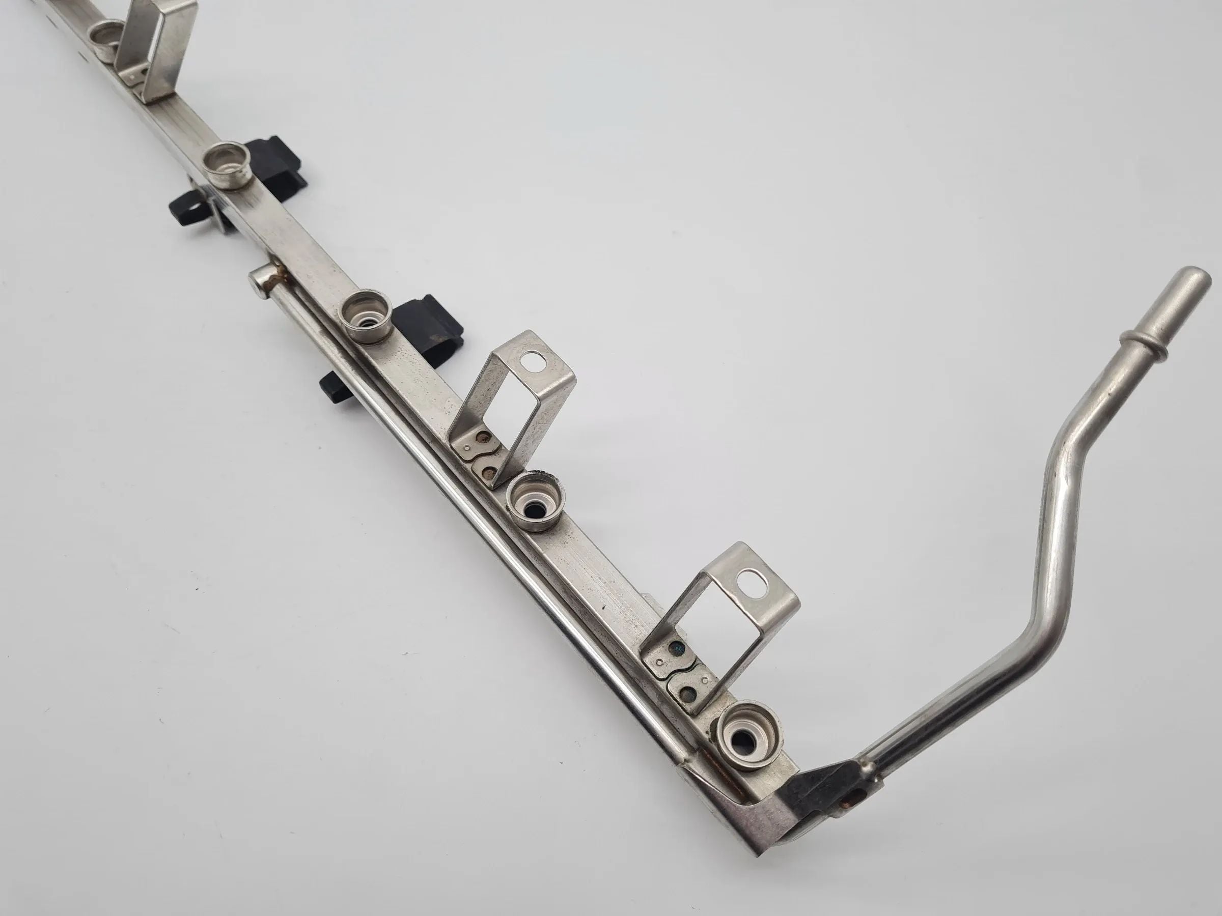 Original BMW 5er (E60/E61) Kraftstoffverteiler / Einspritzleiste 7541453